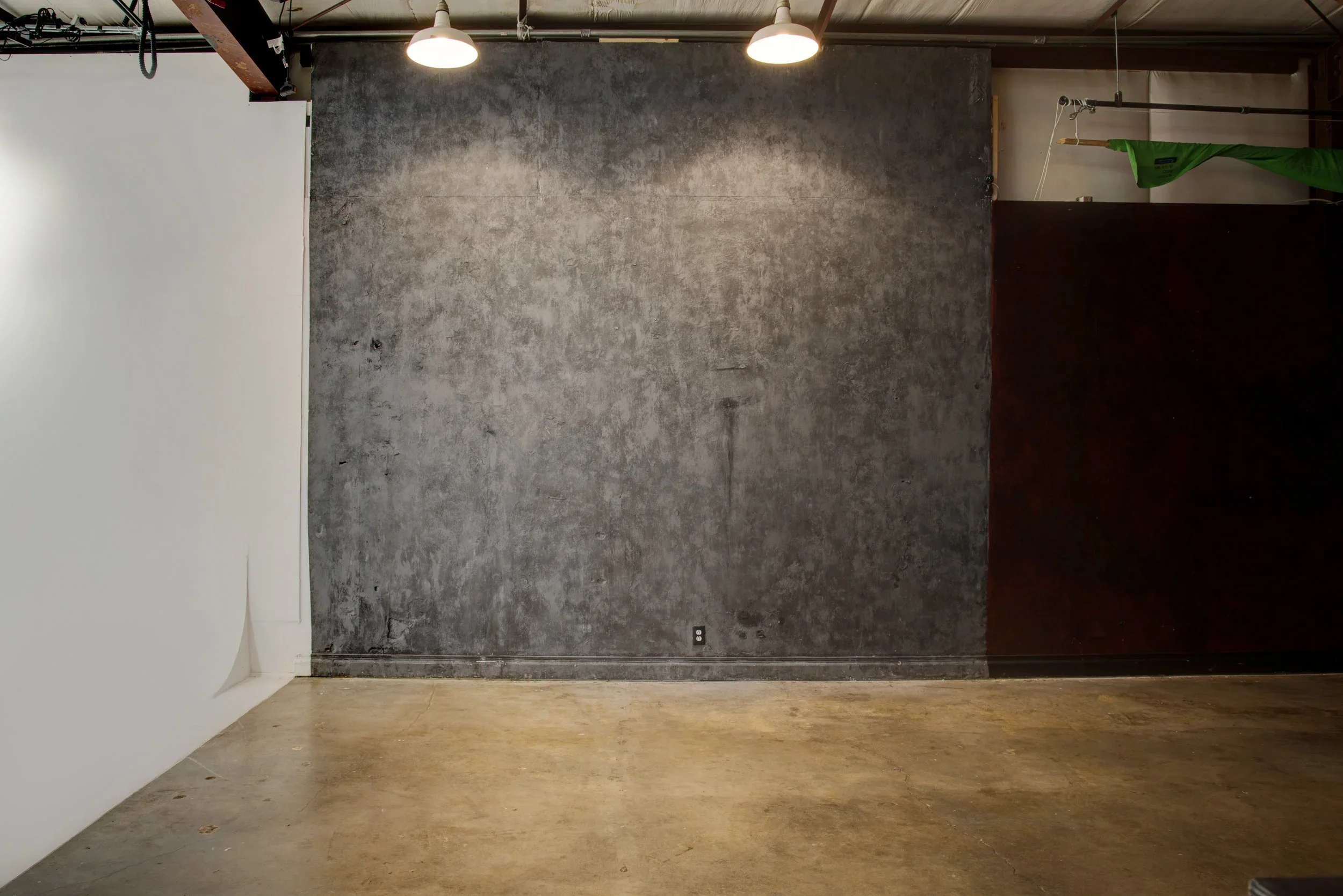 East+Studio+Gray+wall+texture.webp
