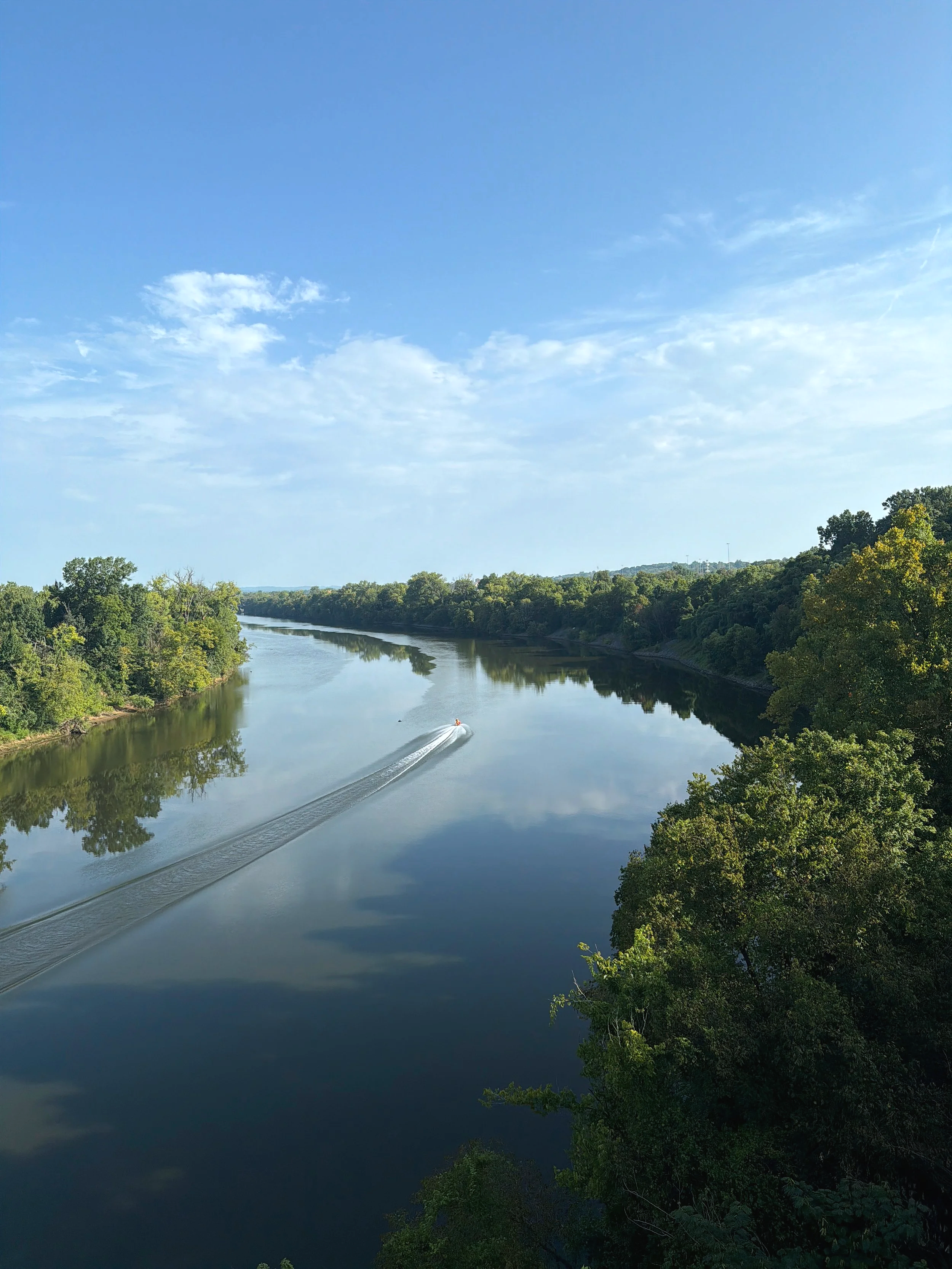 A Cumberland River Nashville Tennessee - Location Scout