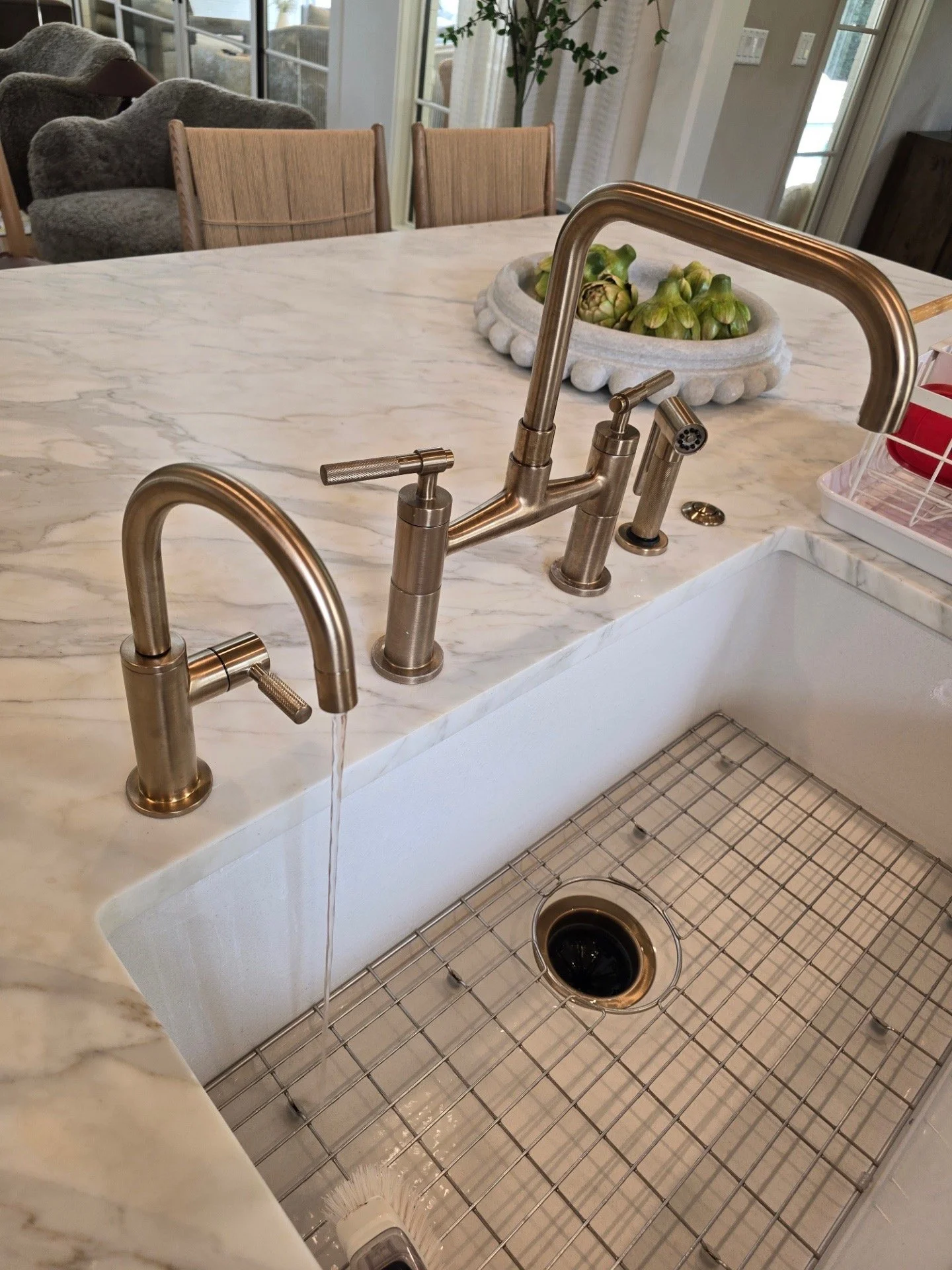 rose-gold-hydrogen-water-infuser-kitchen-sink-counter