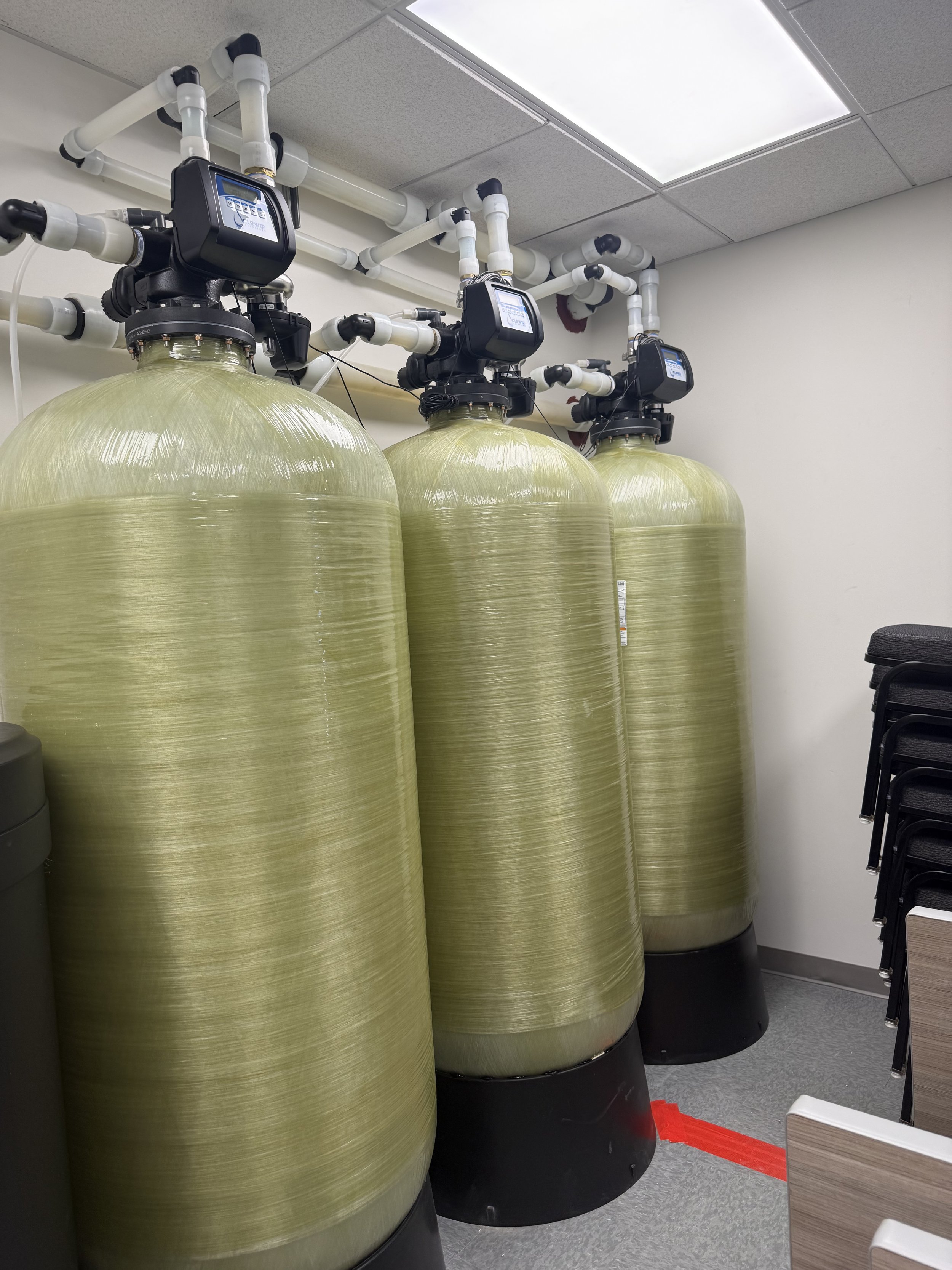 three-large-clr-wtr-filtration-tanks-commercial-storage
