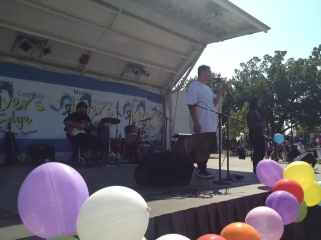 sing4.webp