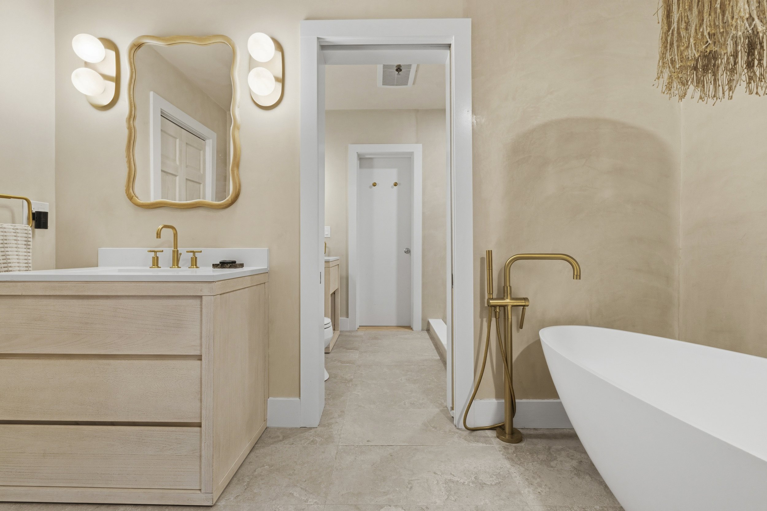 Primary Bath 1_.jpg