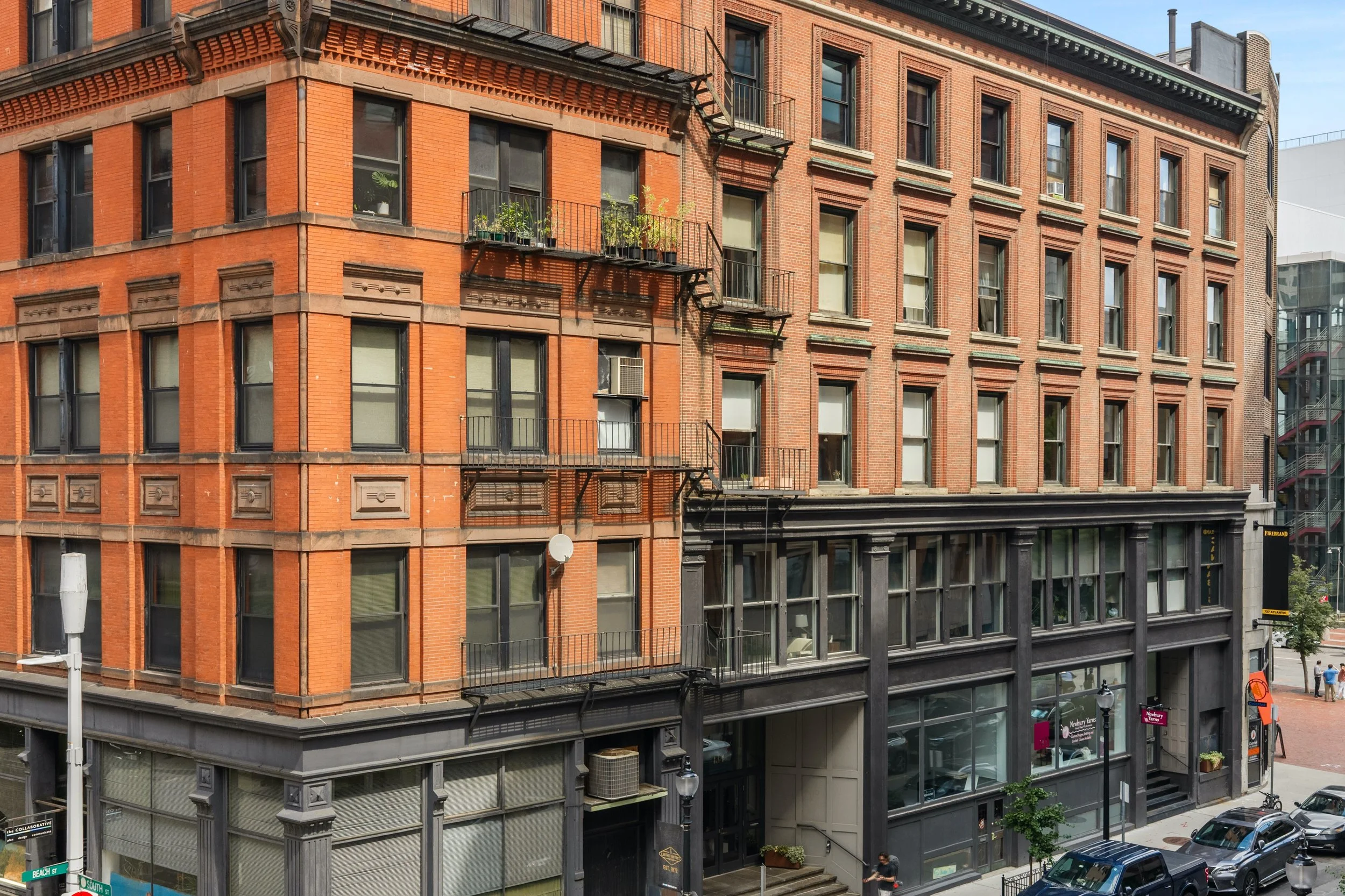 Exterior 2.jpg