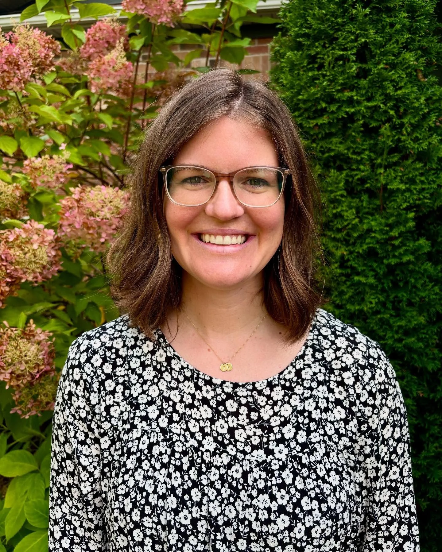 Hello! I&rsquo;m Lisa, a Registered Psychotherapist specializing in perinatal mental health at Blueberry Therapy in Dundas.

I provide compassionate, evidence-based support to individuals navigating the complexities of pregnancy, birth, postpartum, a