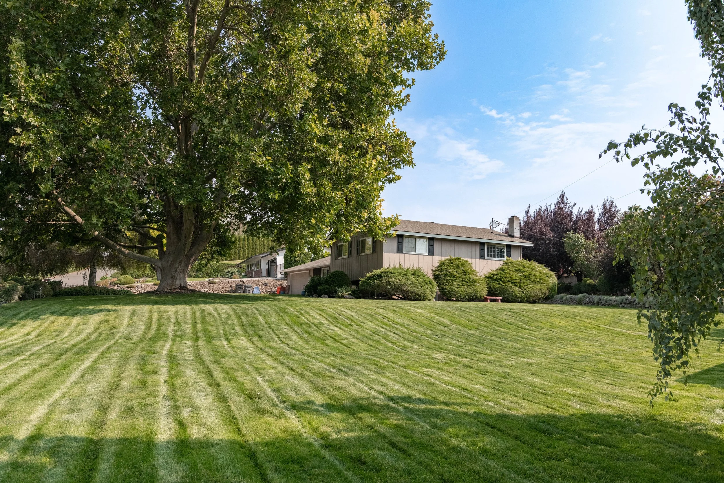 211 Rolling Hills Dr-13.jpg