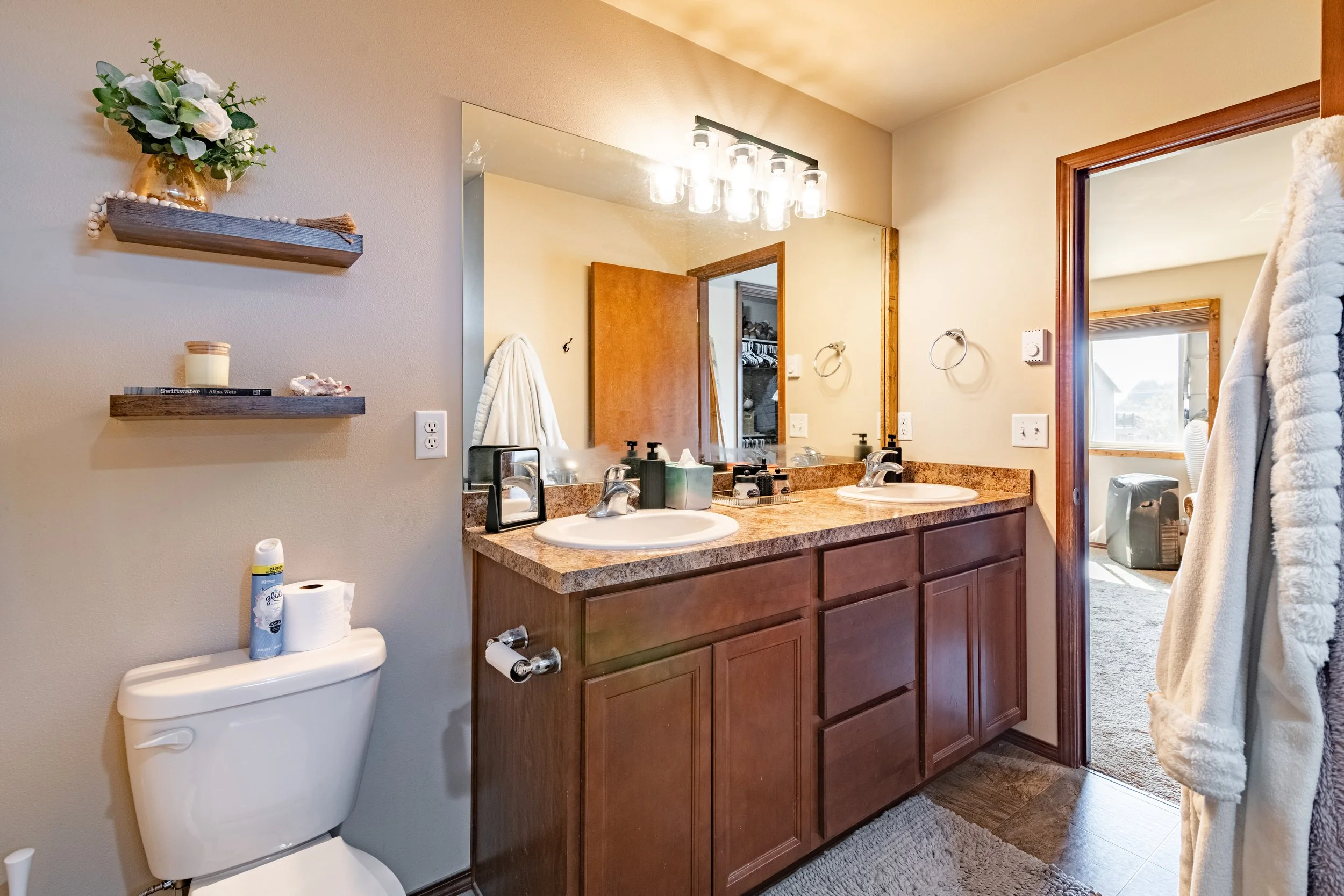 303 E 28th - Downsized-32.jpg
