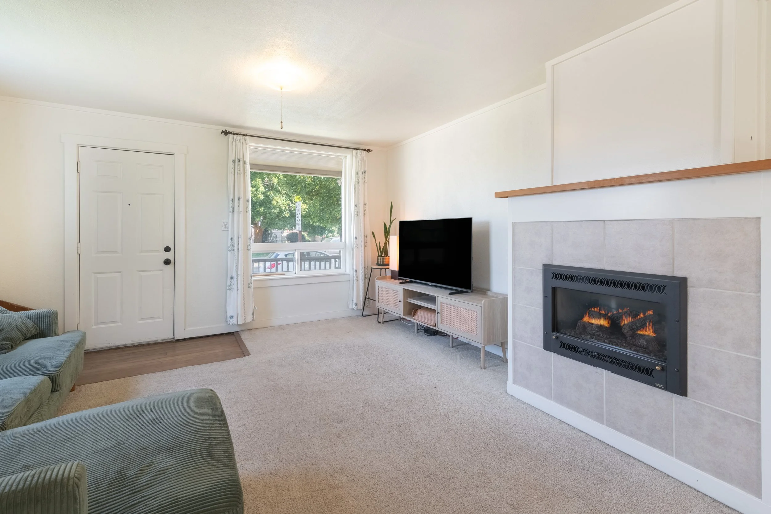 202 E Capitol Ave-14.jpg
