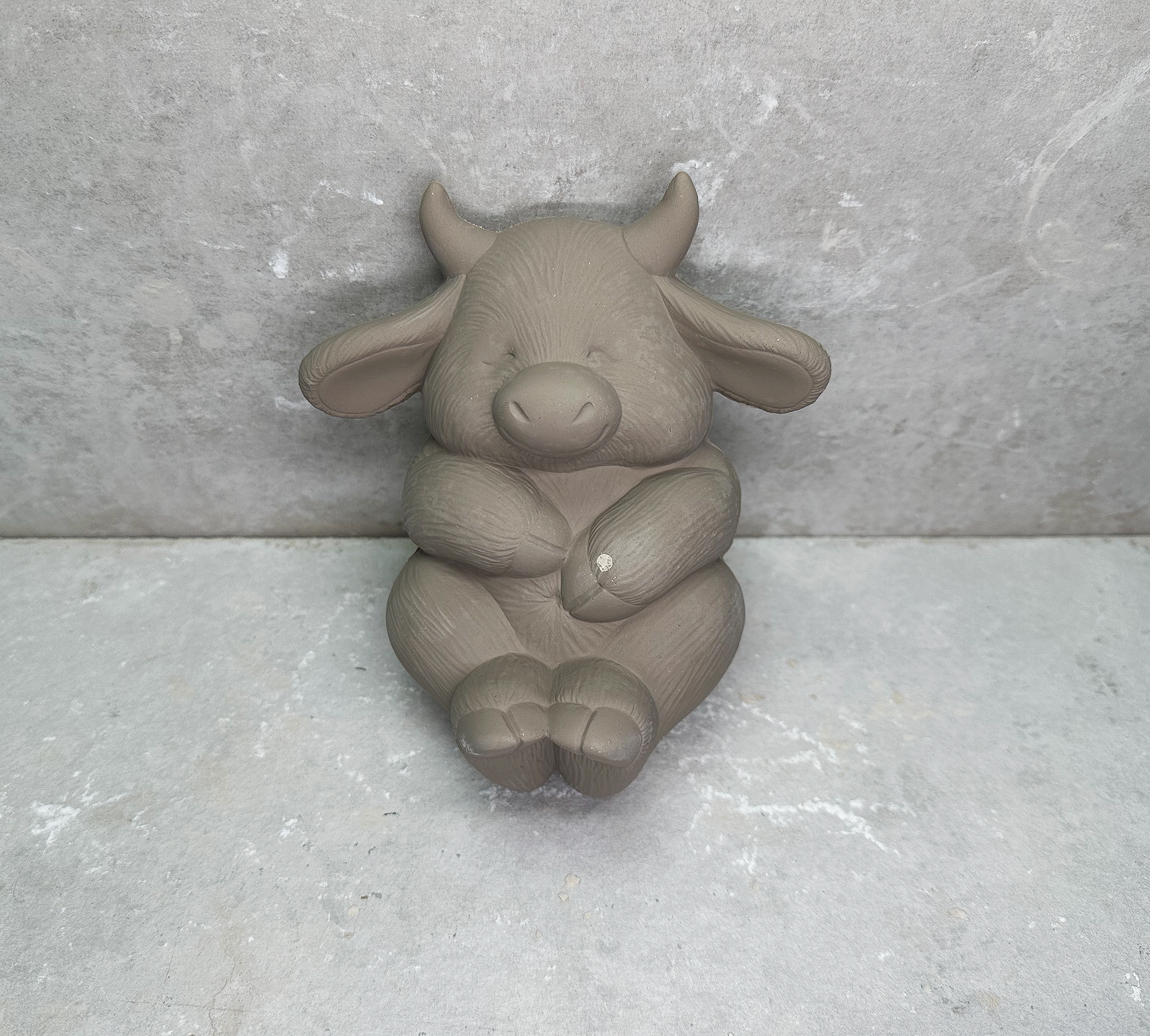 1995 Vintage Dona's Bedtime Bonnet Cow Pottery Mold D1297
