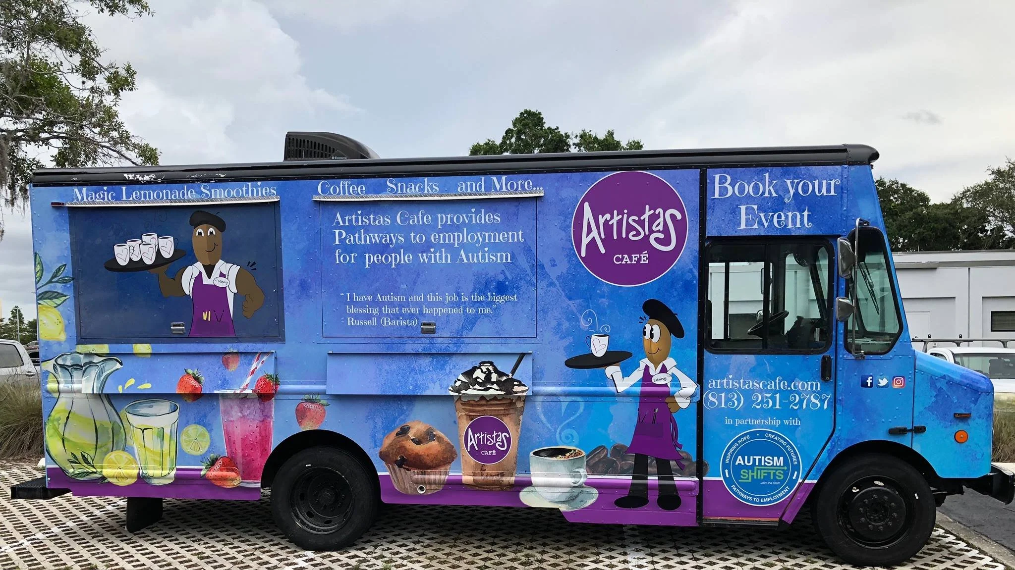Artistas-Cafe-Food-Truck-Design-Real-After-Printing.jpeg