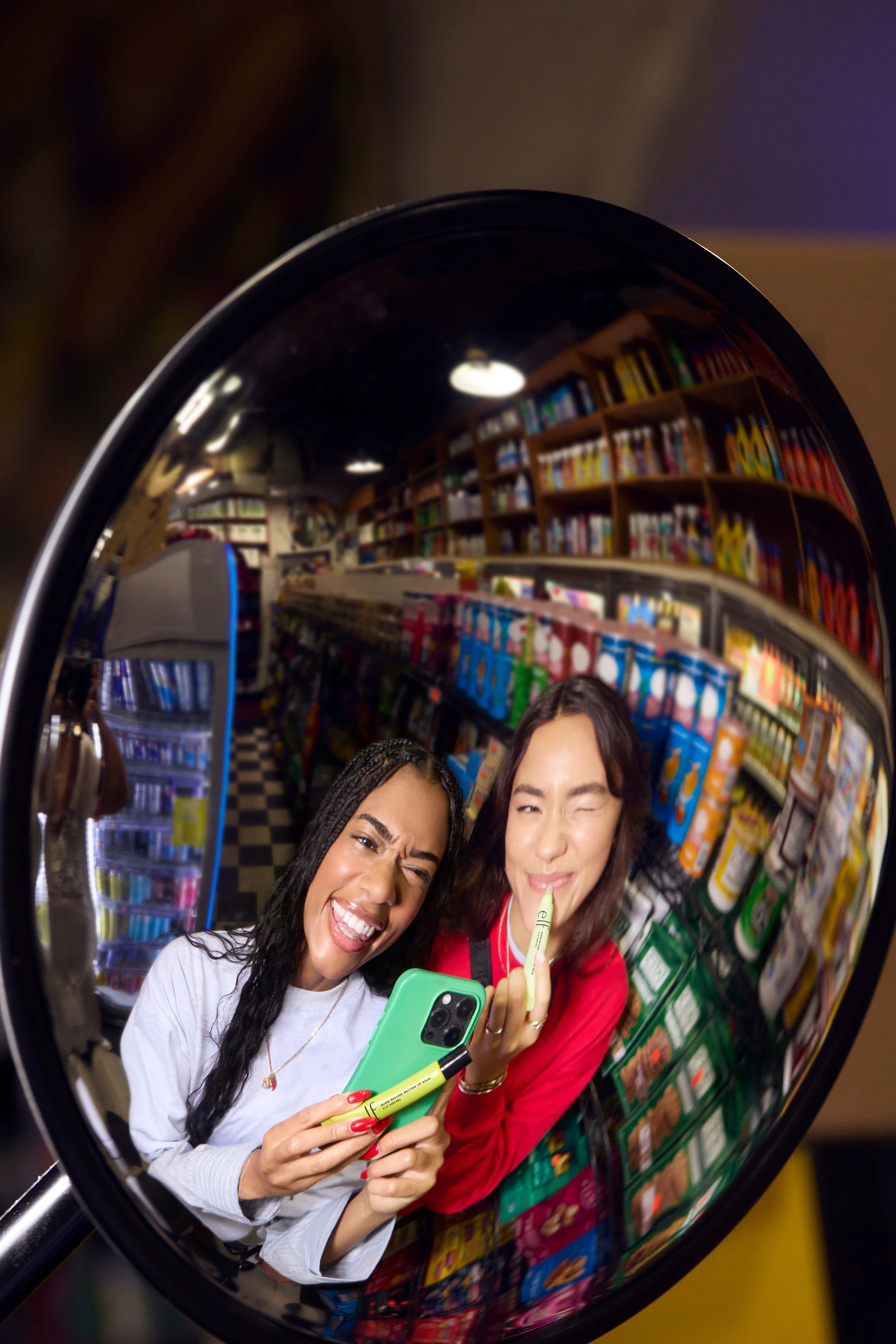 062226_elf_BiggerDill_Models-RealDill-SpicyDill_SelfieApp_195_495_w4QC_RGB.jpg