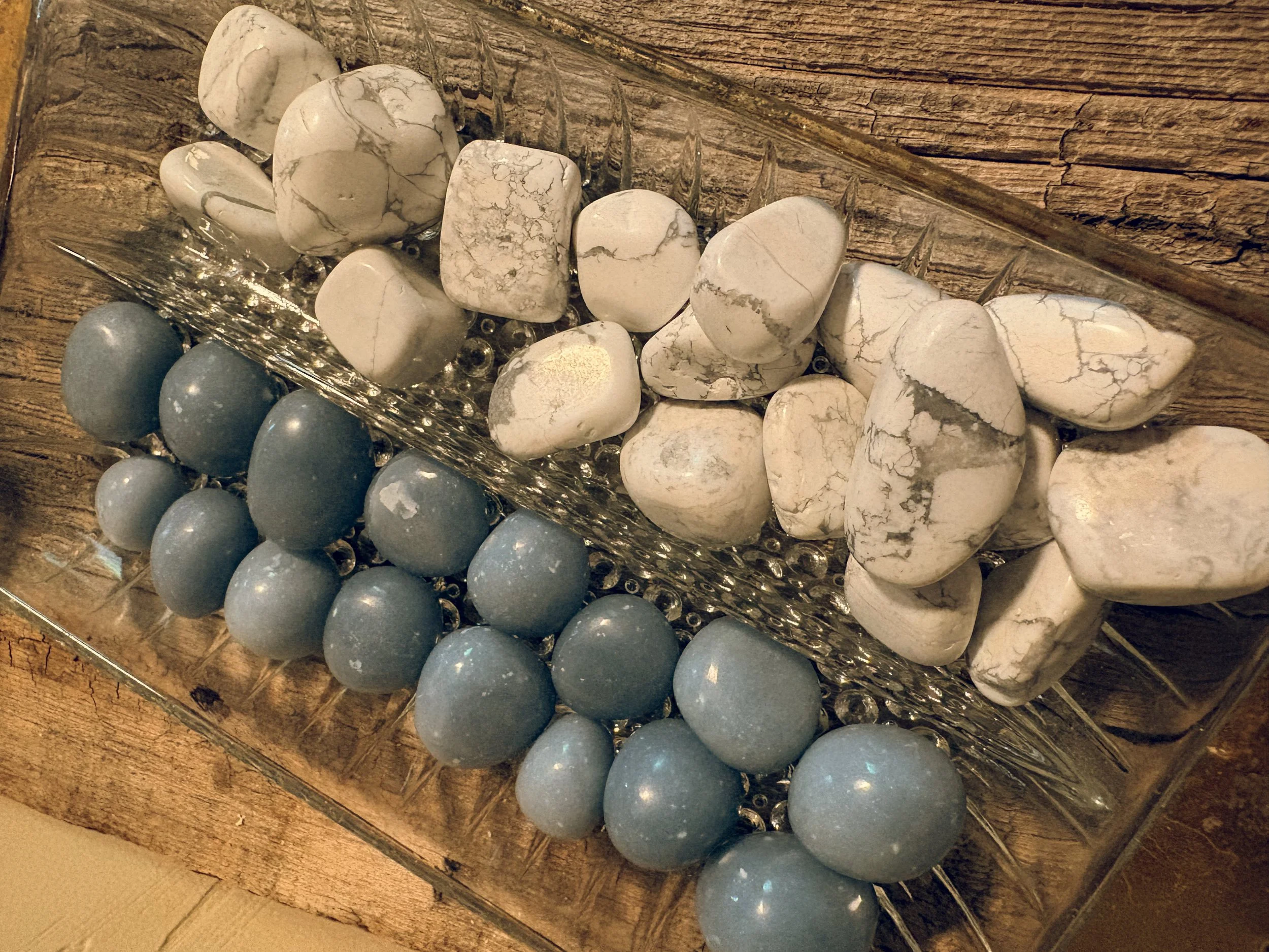 anglite and howlite.jpg
