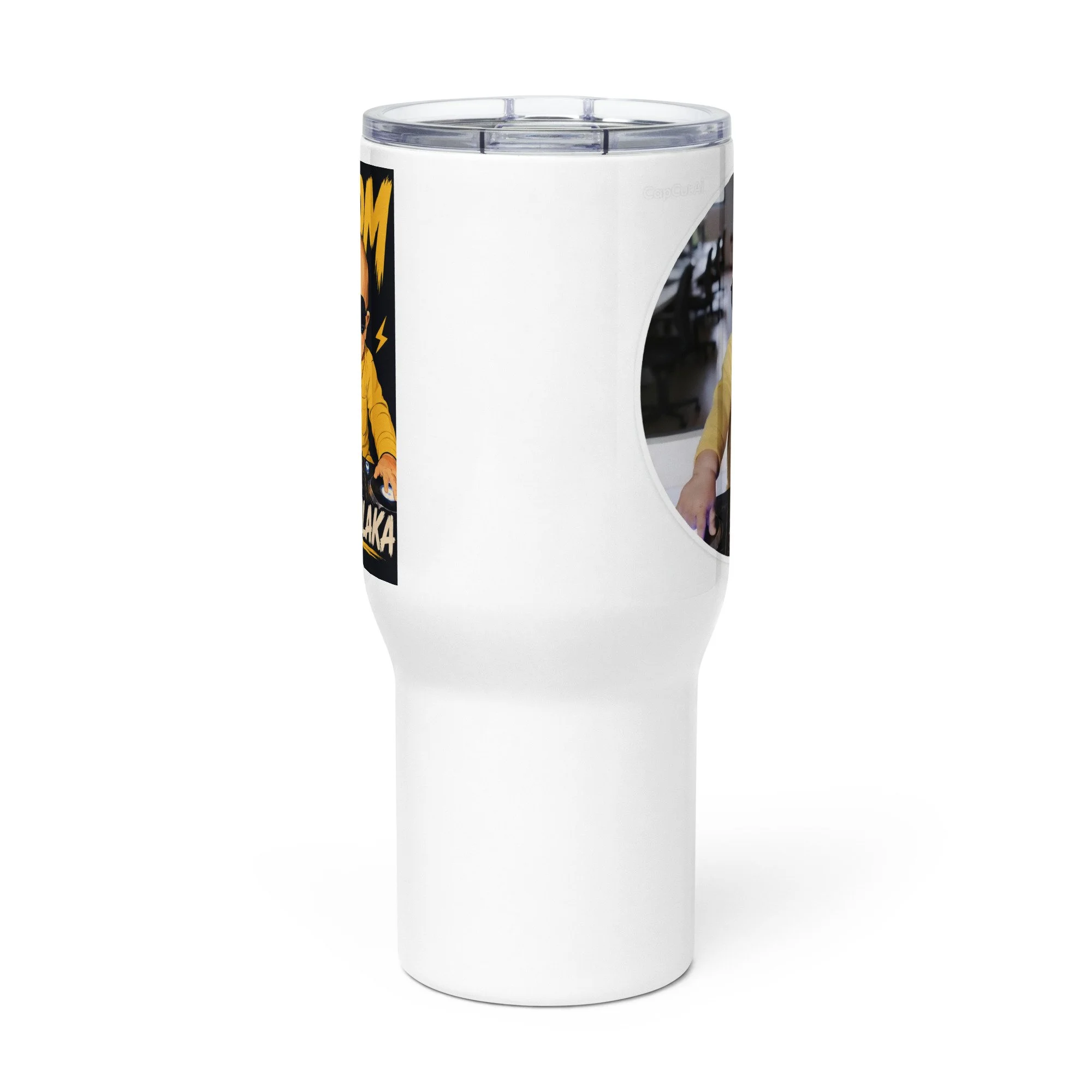 Travel mug with a handle