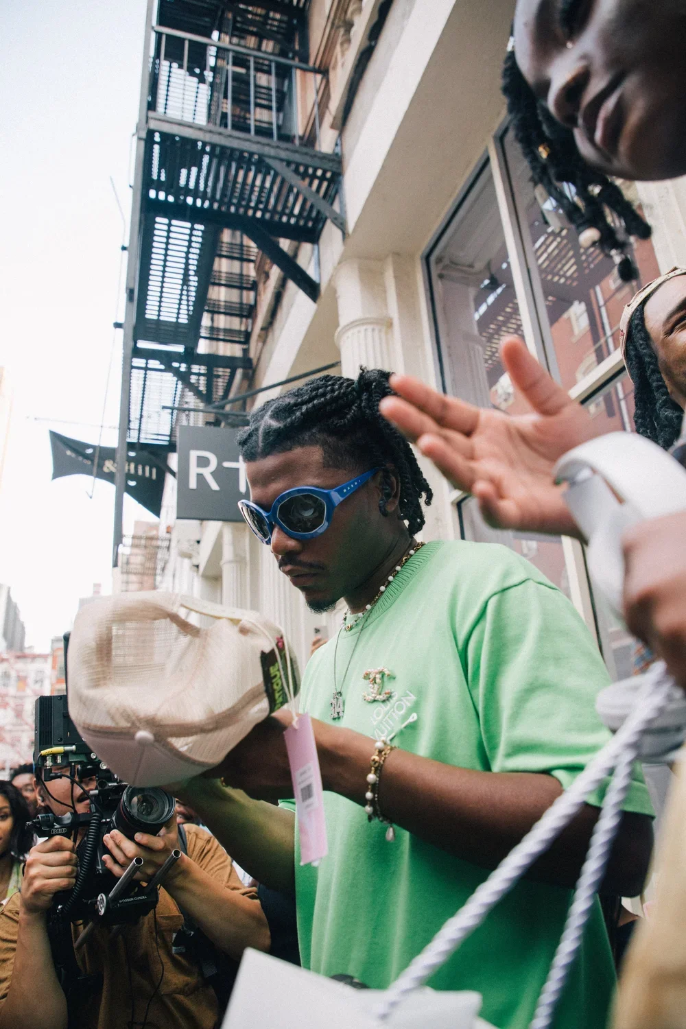 Smino with fans at the ICECREAM x Smino street activation in New York