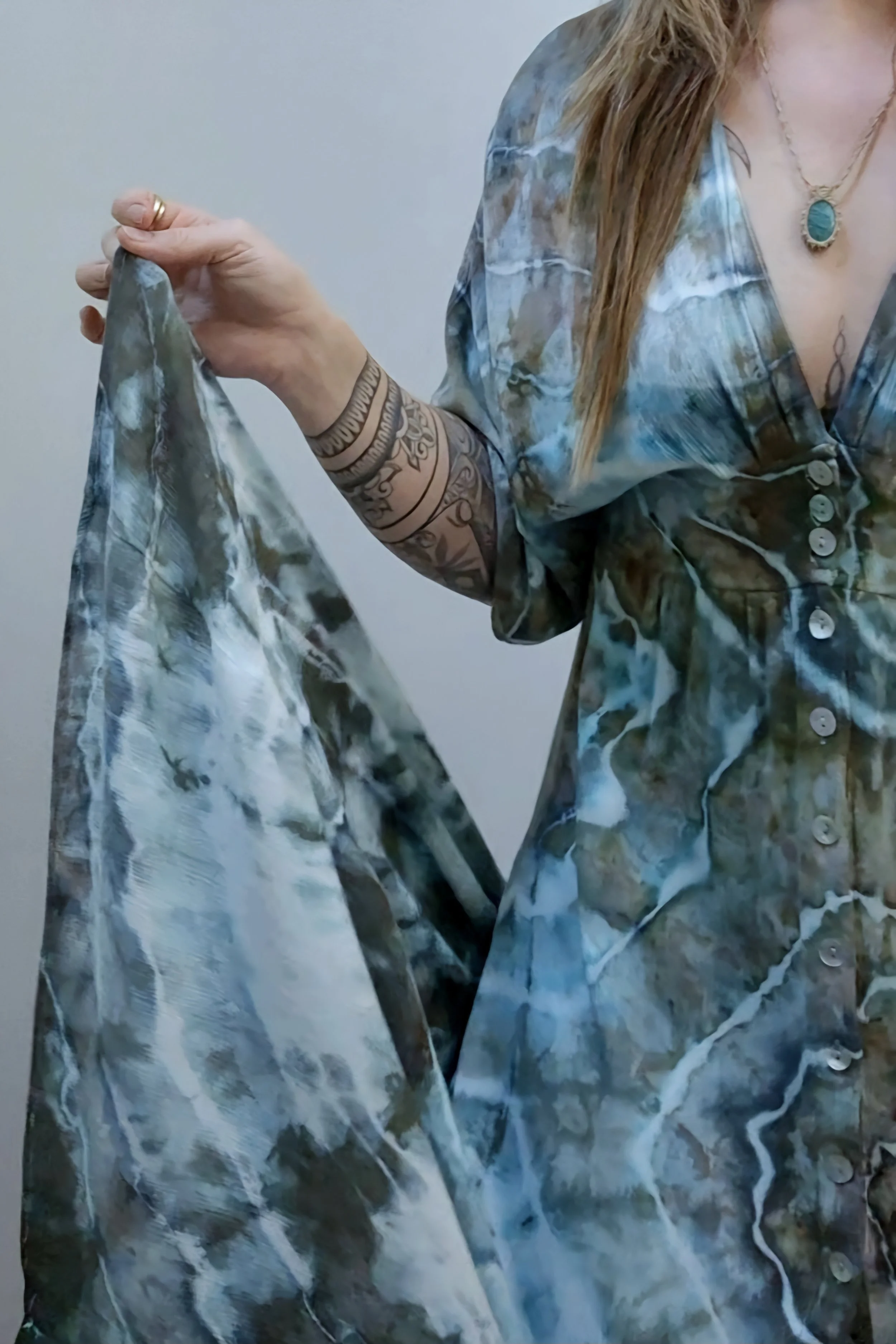 OCEAN TIDES Maxi Dress (8-10)
