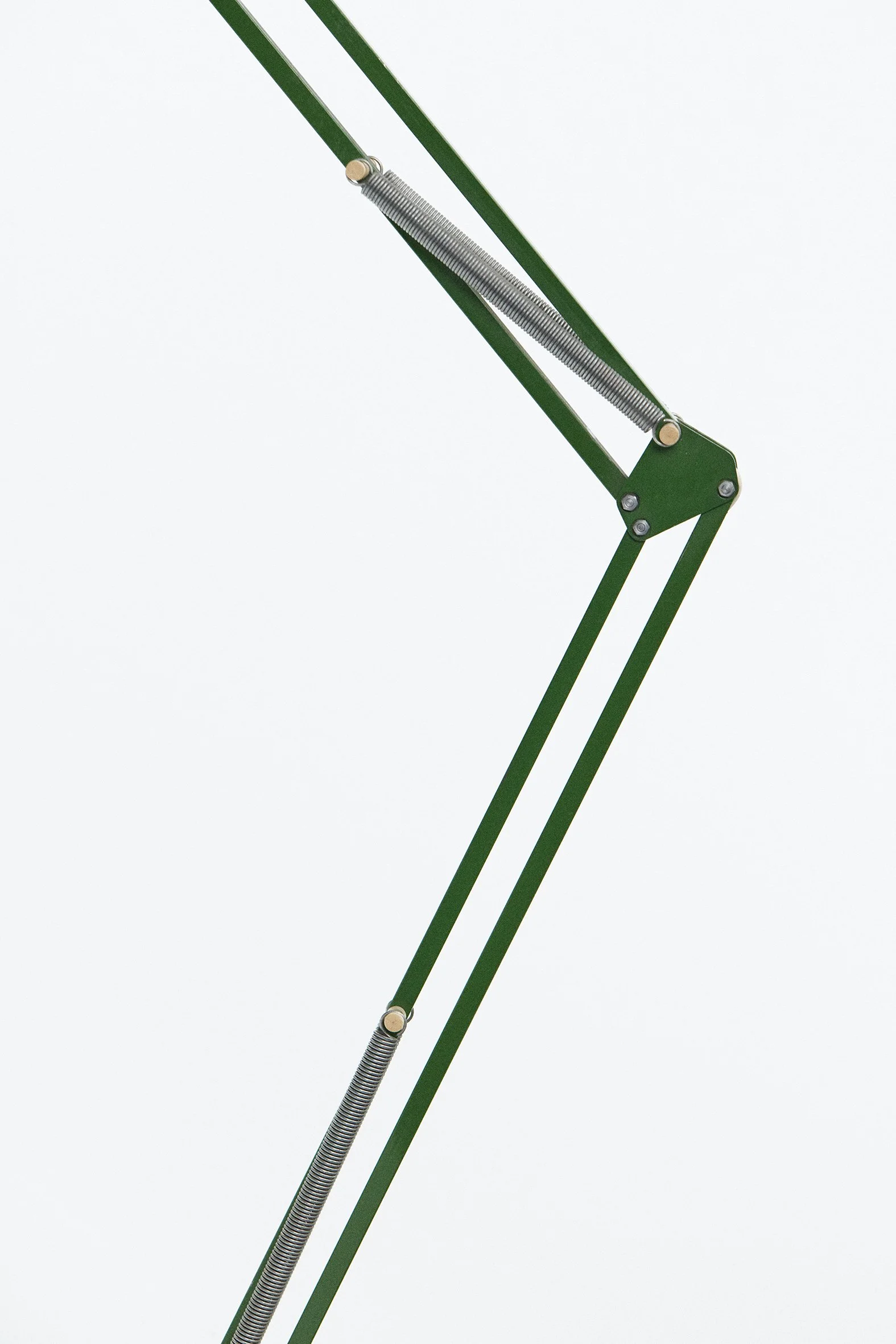 BROOM_4087.jpg