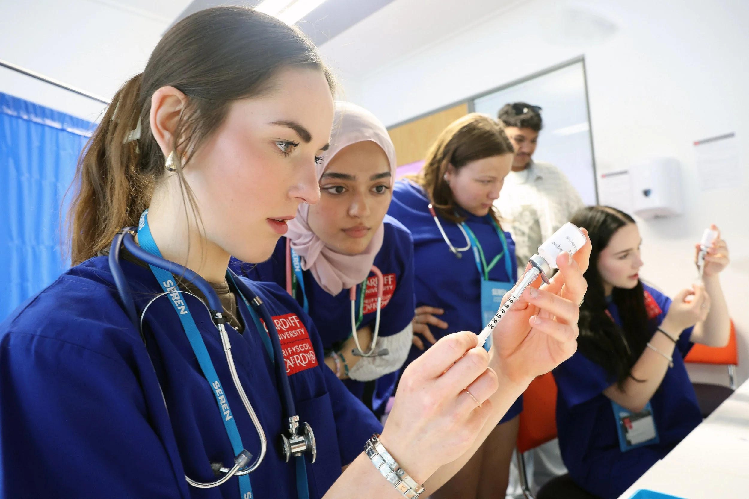 Copy of 10.07.25 mh SEREN Summer Sch Medics 40.JPG