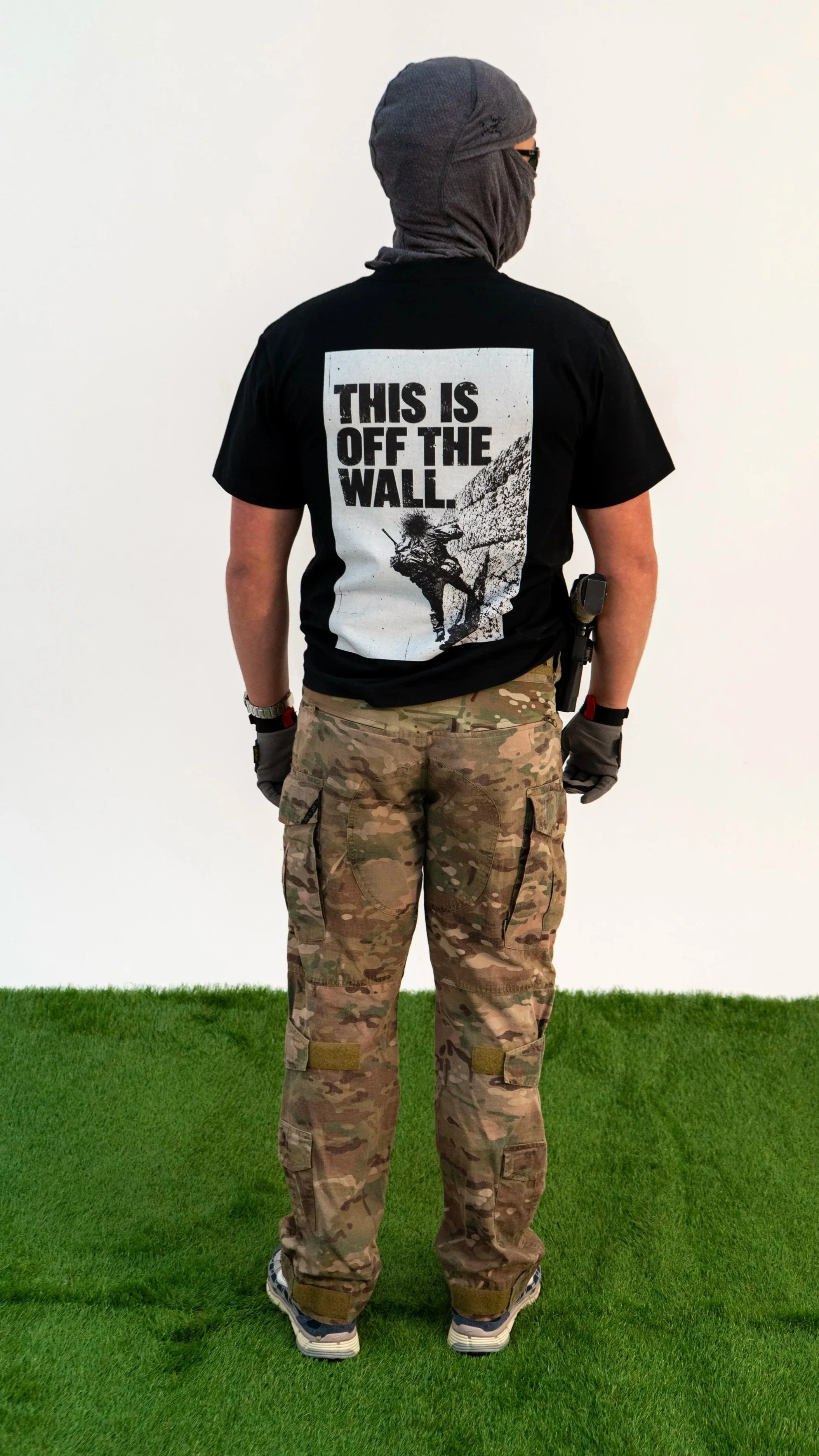 OFF THE WALL TEE