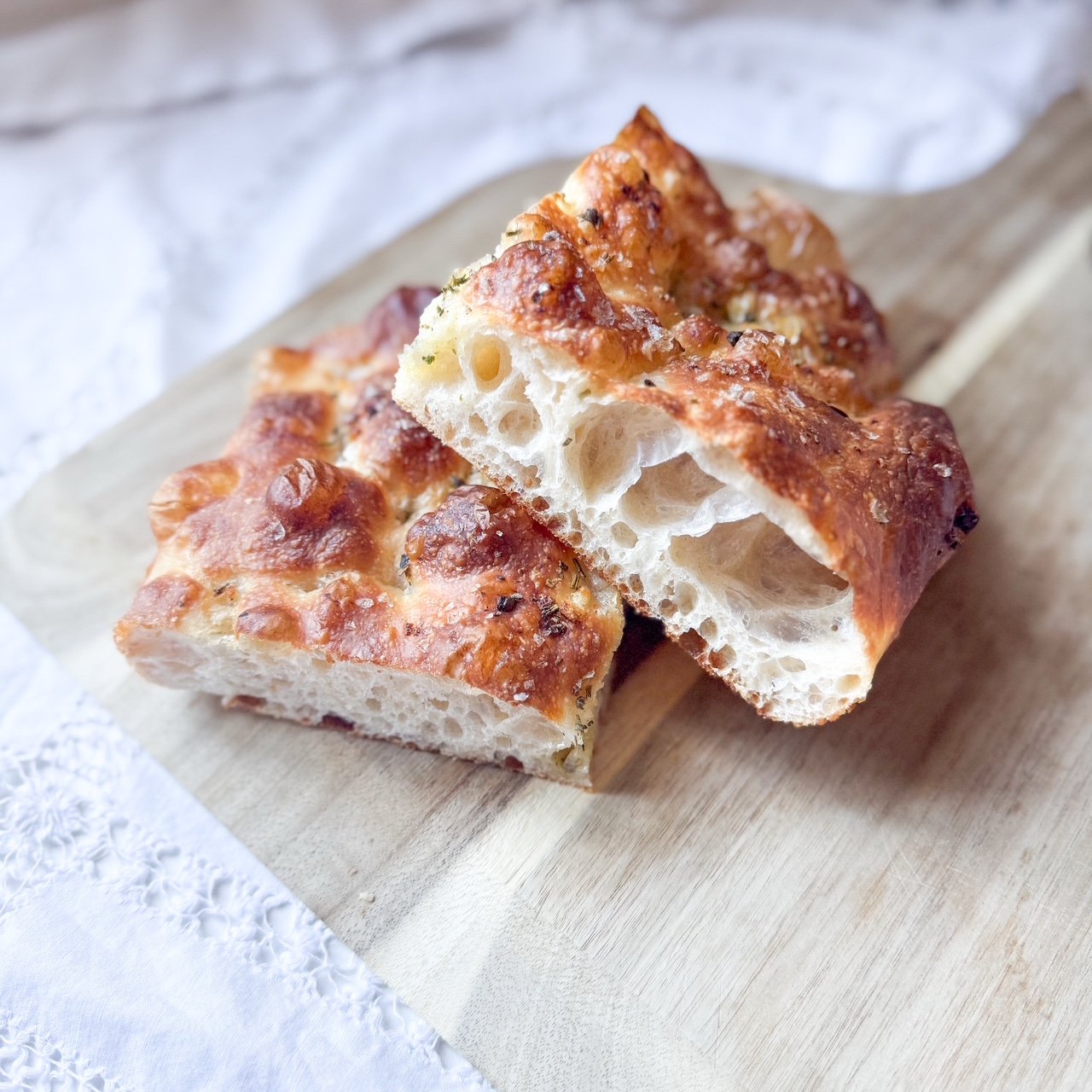 FOCCACIA SLICE.jpg