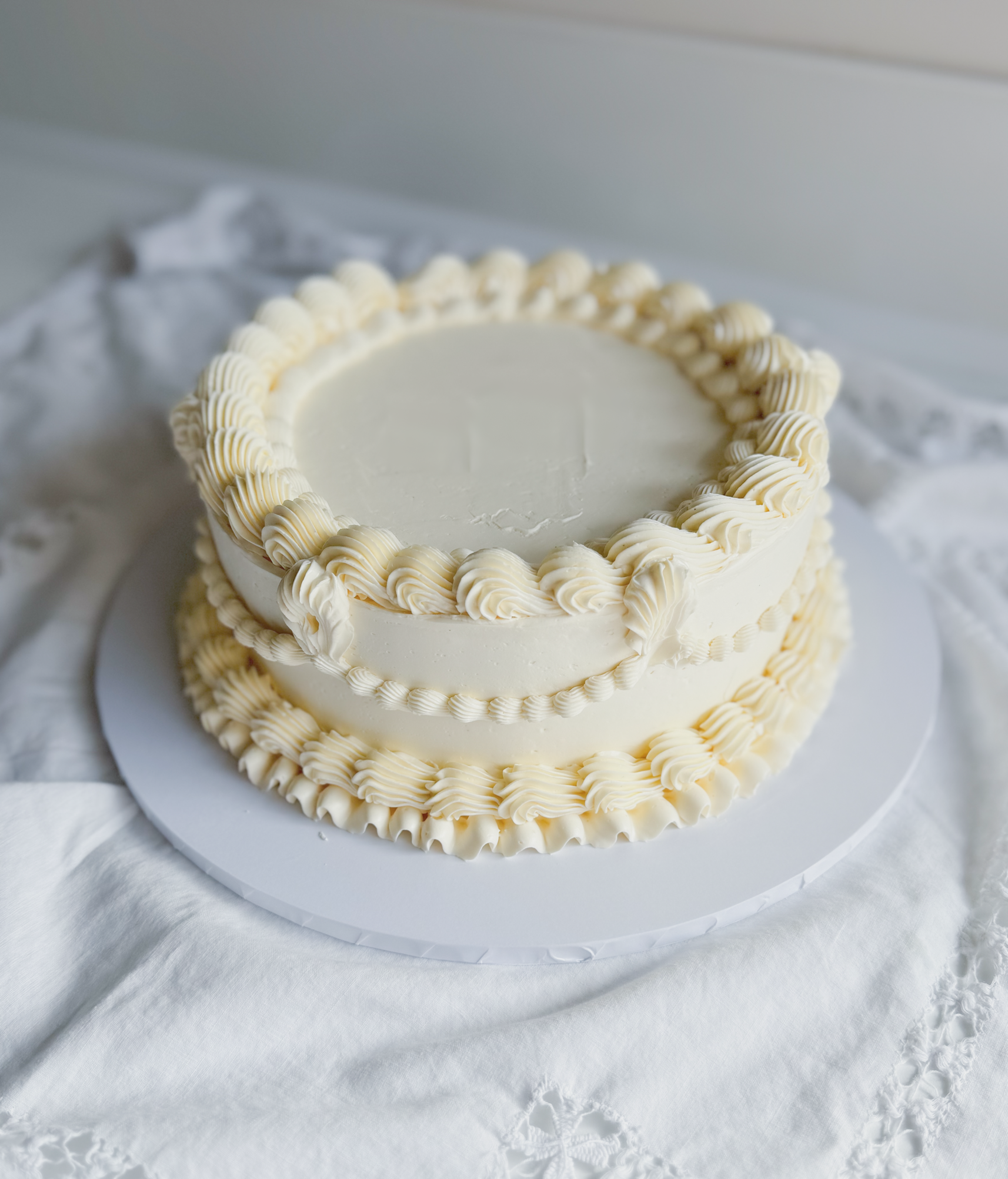 Vintage Round Cake