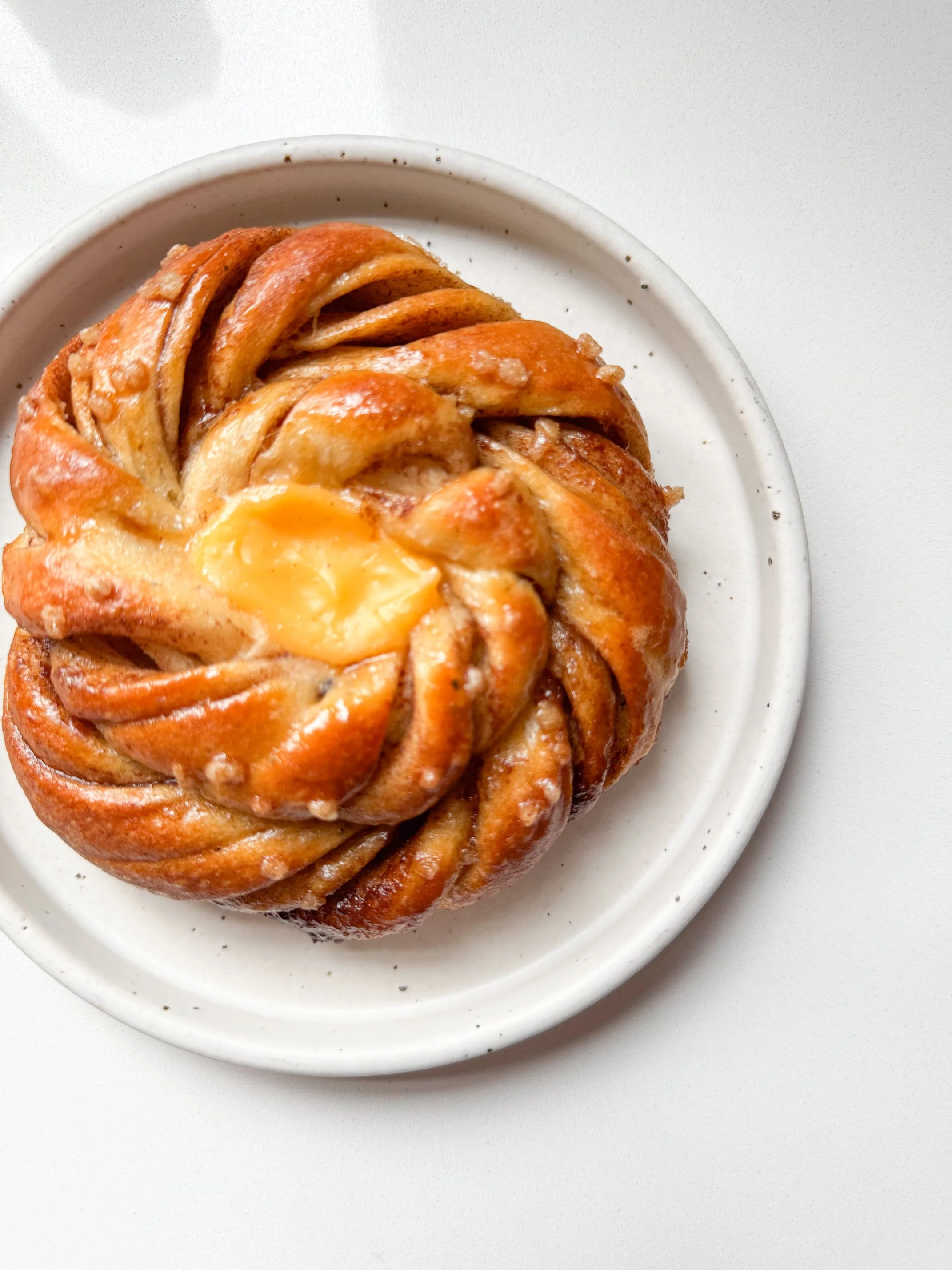 cinnamon and custard bun.jpeg