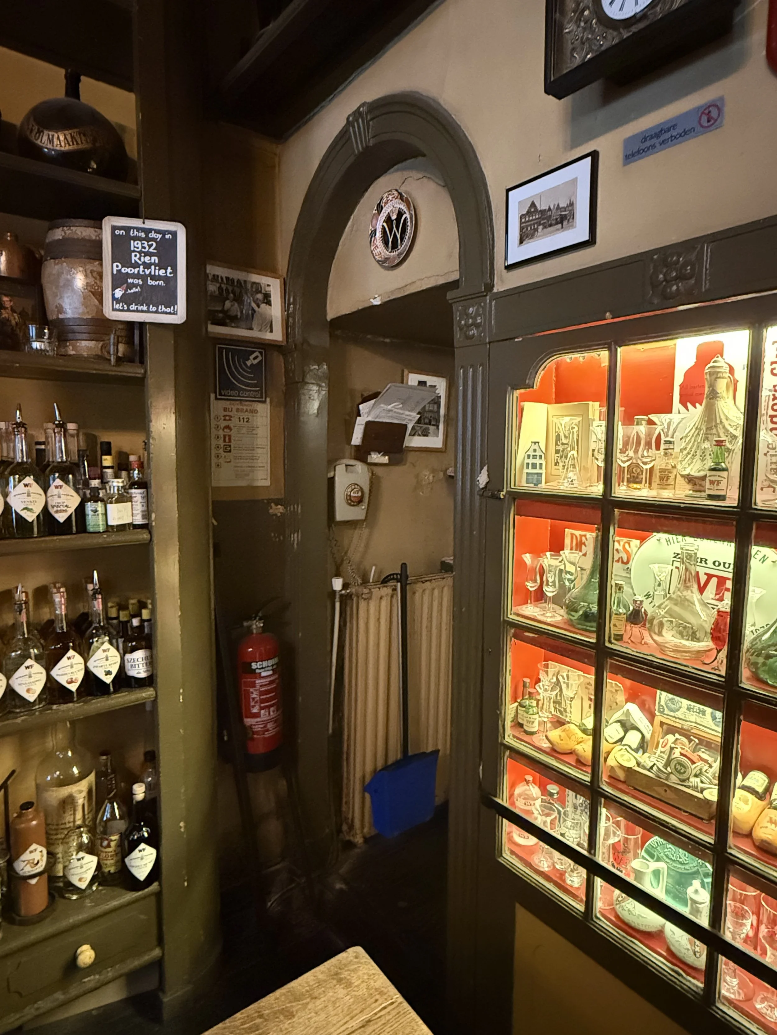 Dutch Tasting Table