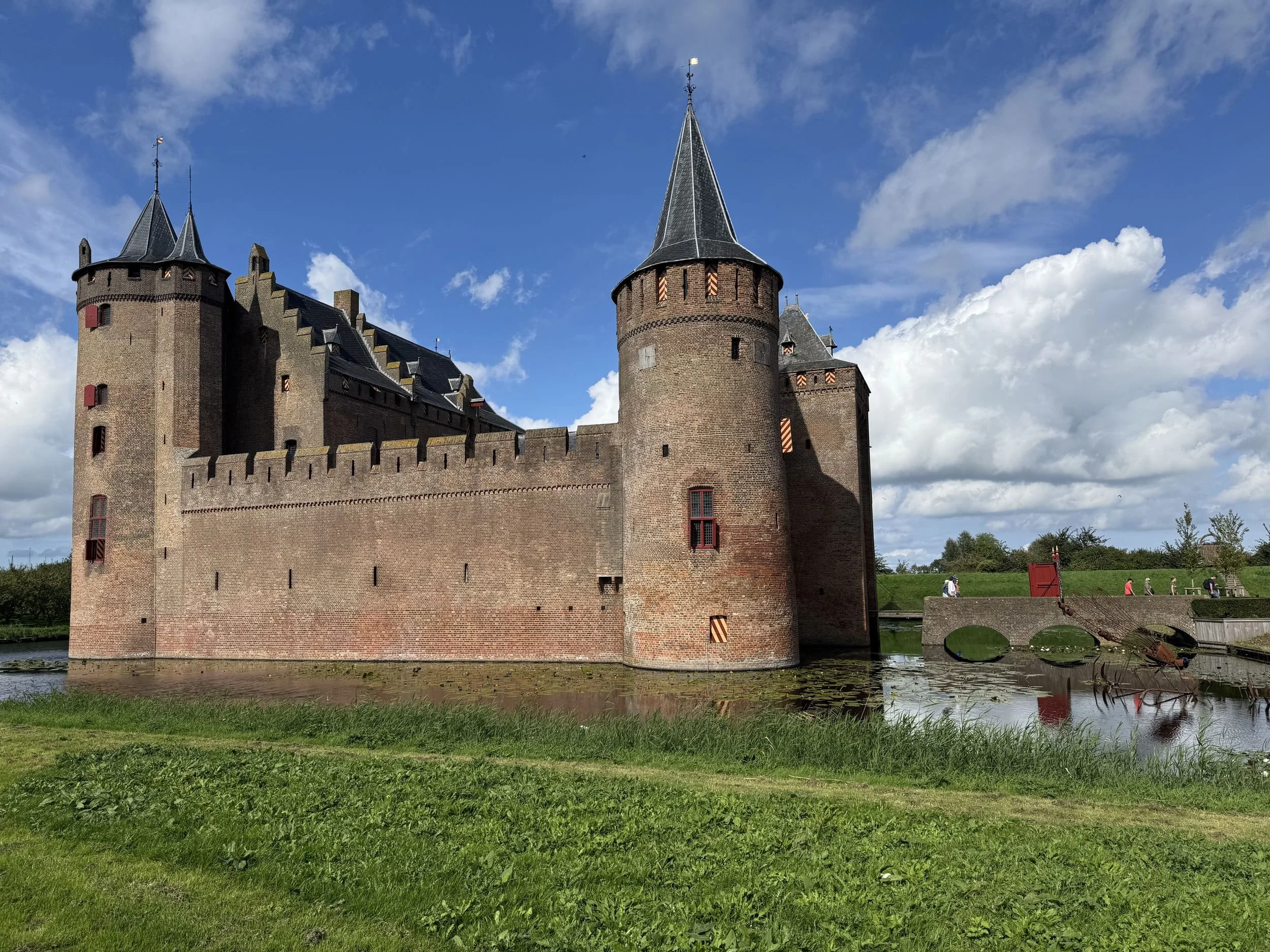 Muiderslot castle and moat, a corporate day trip from Amsterdam
