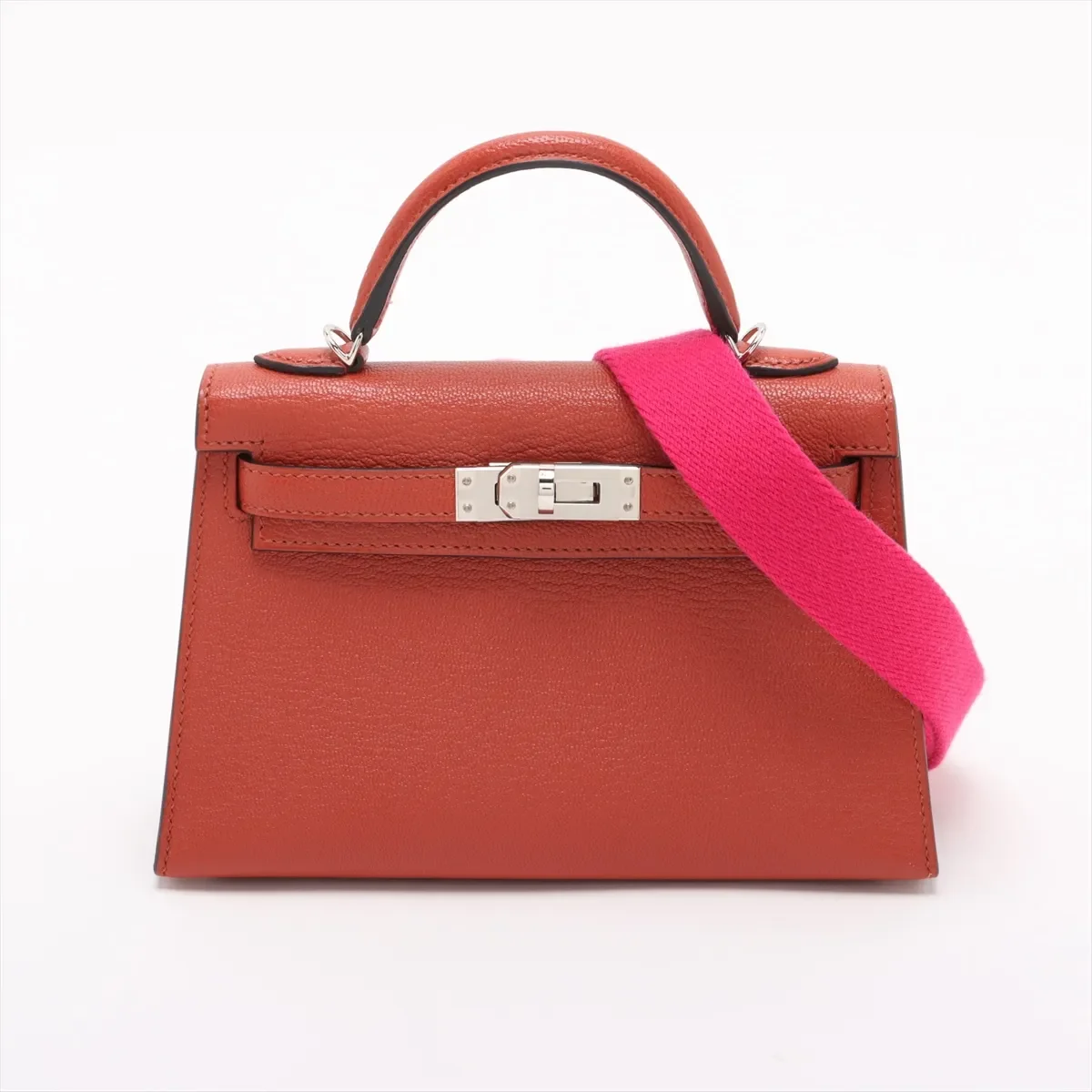 Hermes-2022-Mini_Kelly_-_Chèvre_Mysore_-PHW (10).webp