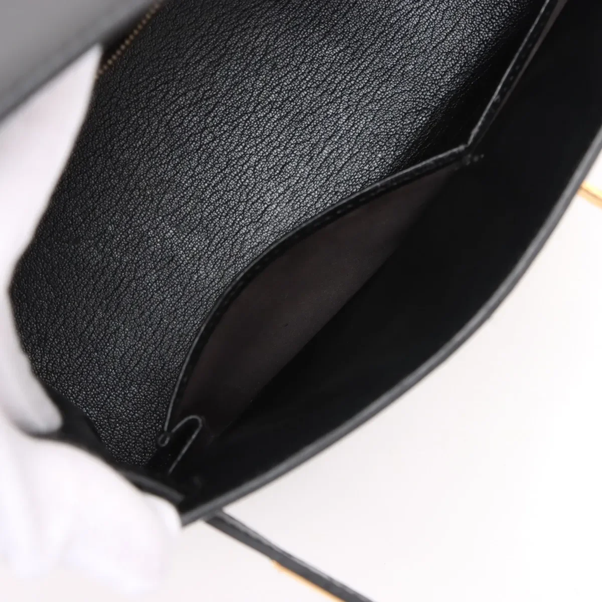 Hermes-1996-Kelly_28-Sellier_Box_Calf_Black-GHW (8).webp