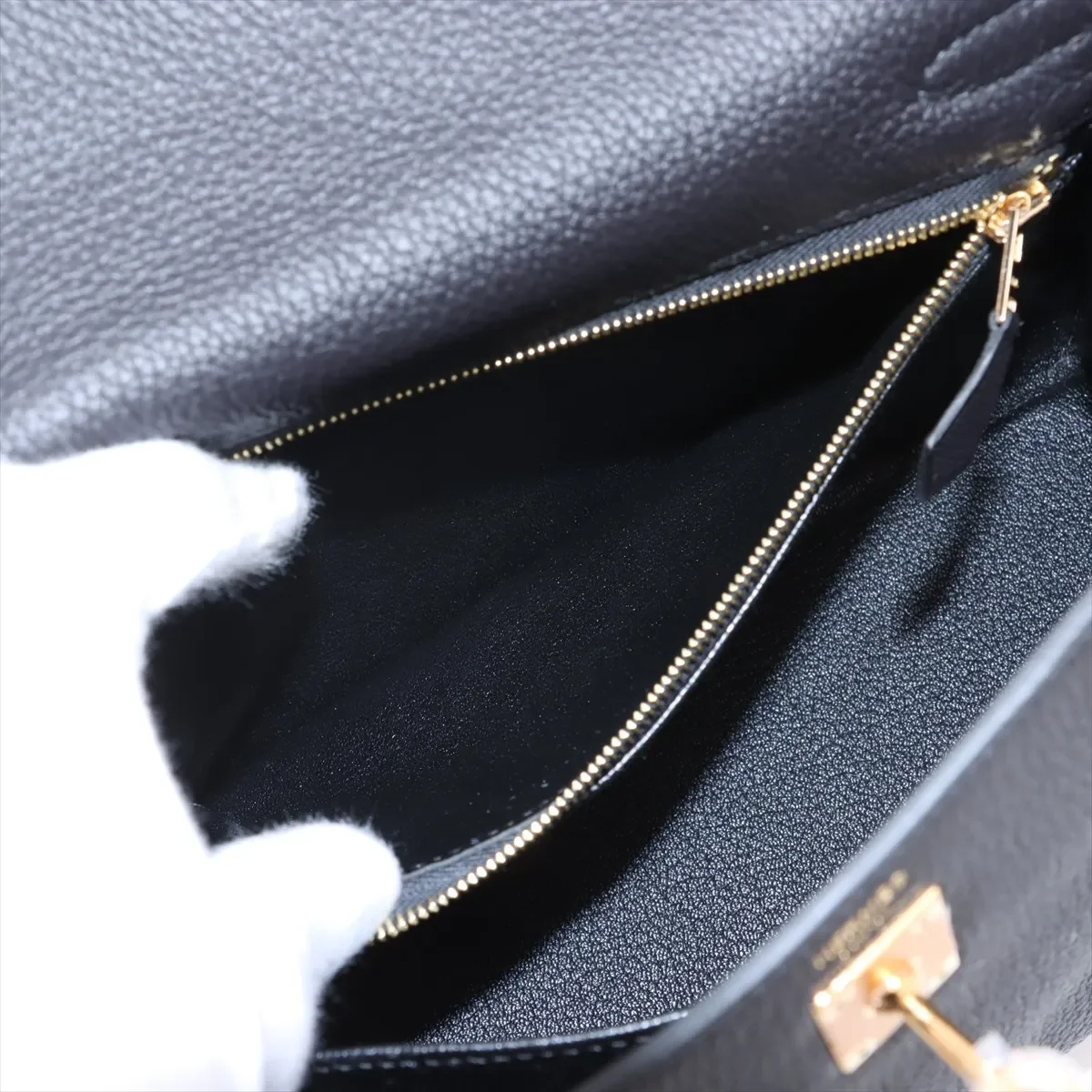 Hermes-2025-Kelly_25-Togo_Black-GHW (9).webp