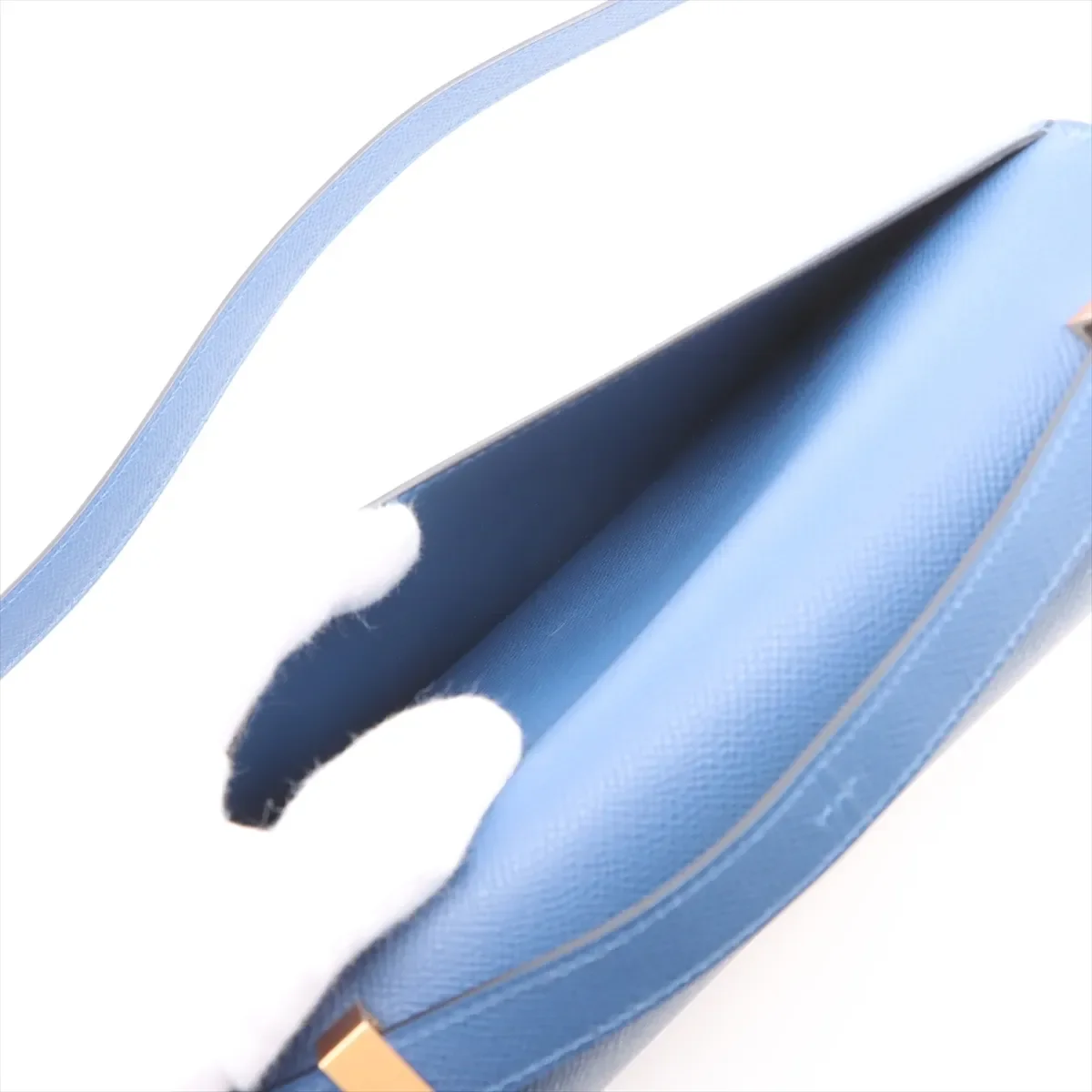 Hermes-2025-Constance_24-Miroir_Epsom_Blue_Tie-GHW (7).webp