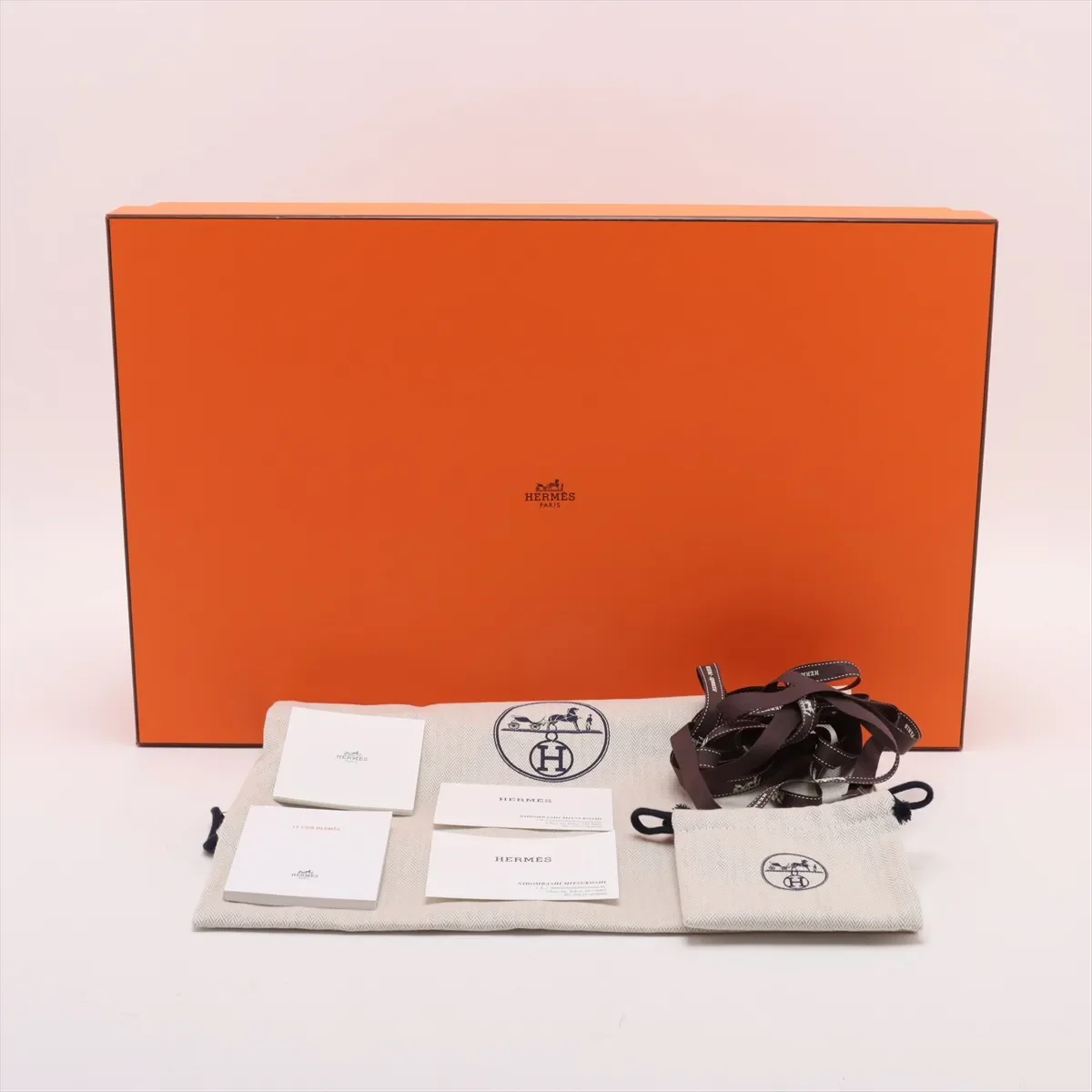 Hermes-2023-Kelly_20_Disorderly_Epsom_Gold-GHW (8).webp