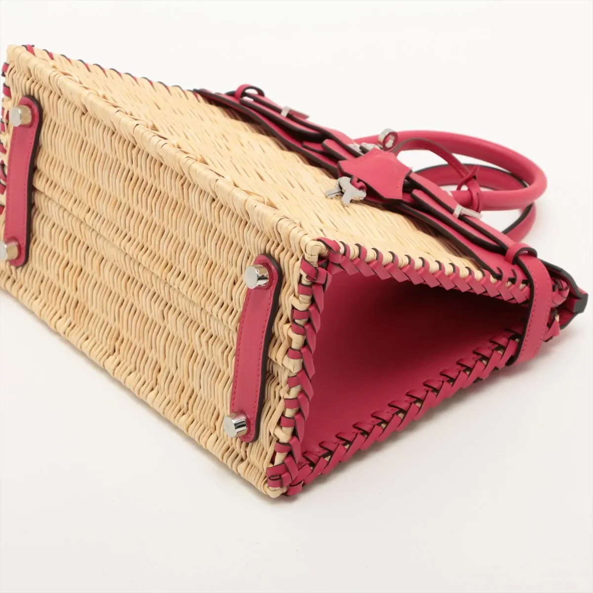 Hermes-2021-25 picnics-Swift x raffia Framboise-SHW3.webp