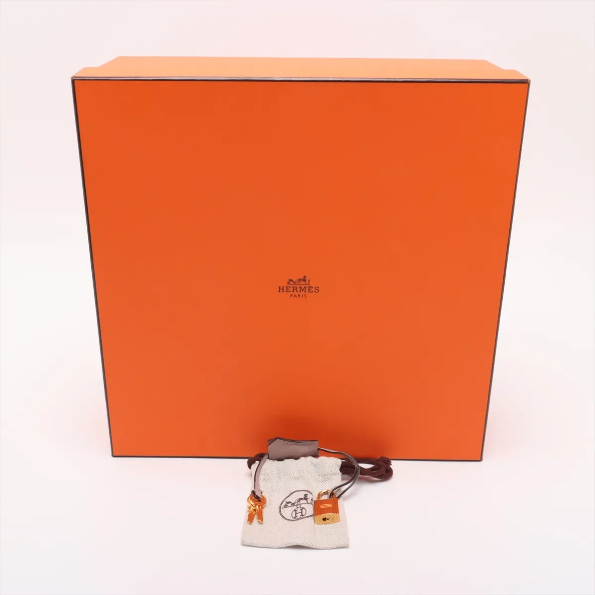 Hermes-2015-Birkin_25-Evercolor_Glycine-GHW (12).webp