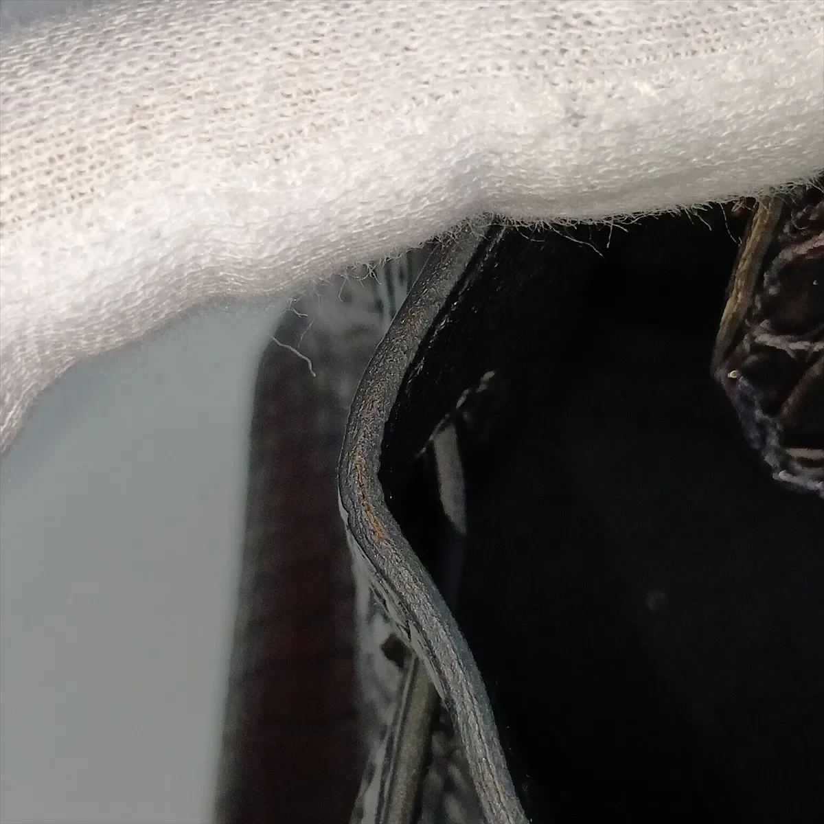 Hermes 2024 Black Matte Alligator Birkin 25-GHW13.webp
