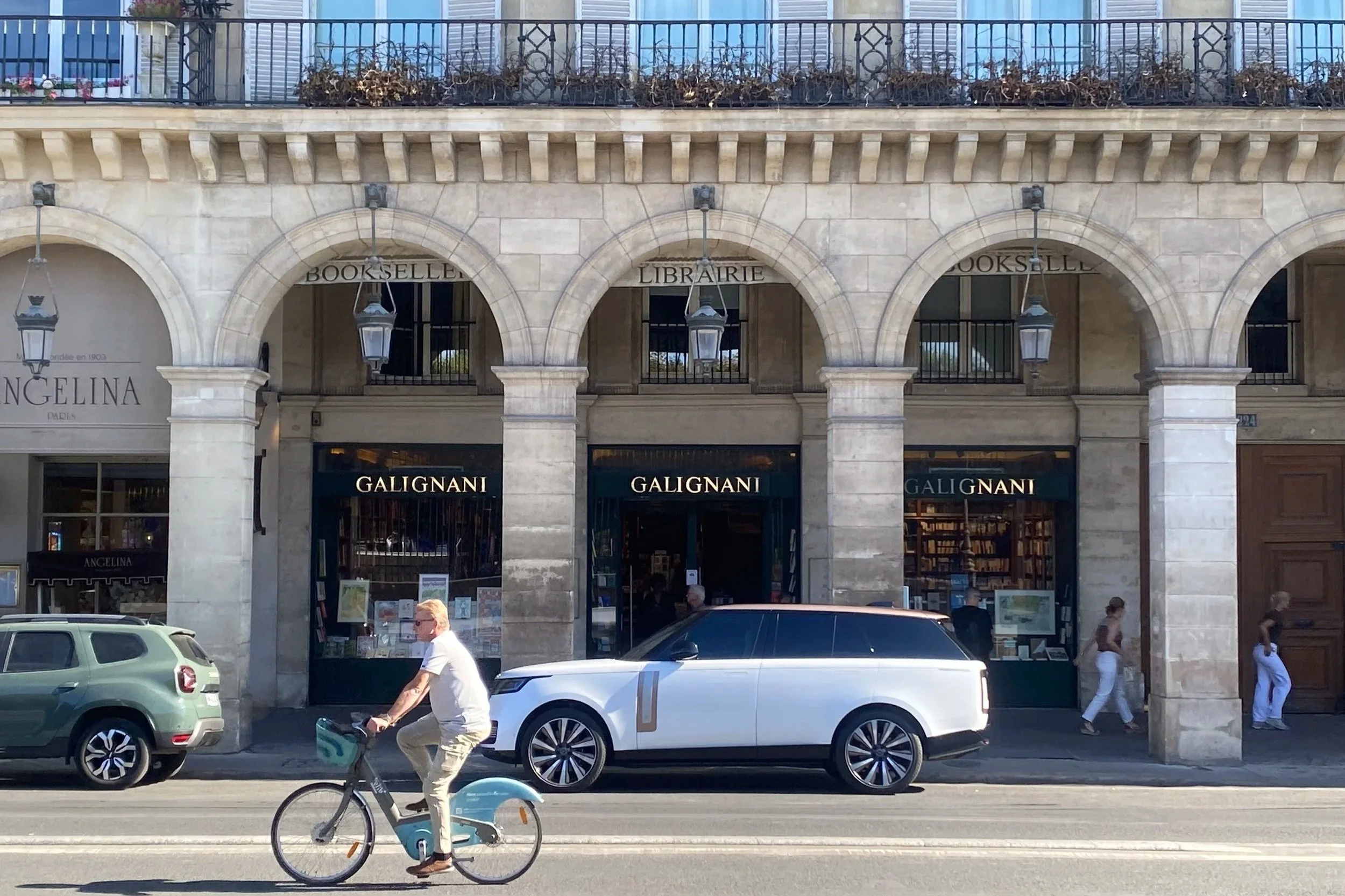 Exterior of Librairie Galignani, a historic English-language bookstore in Paris