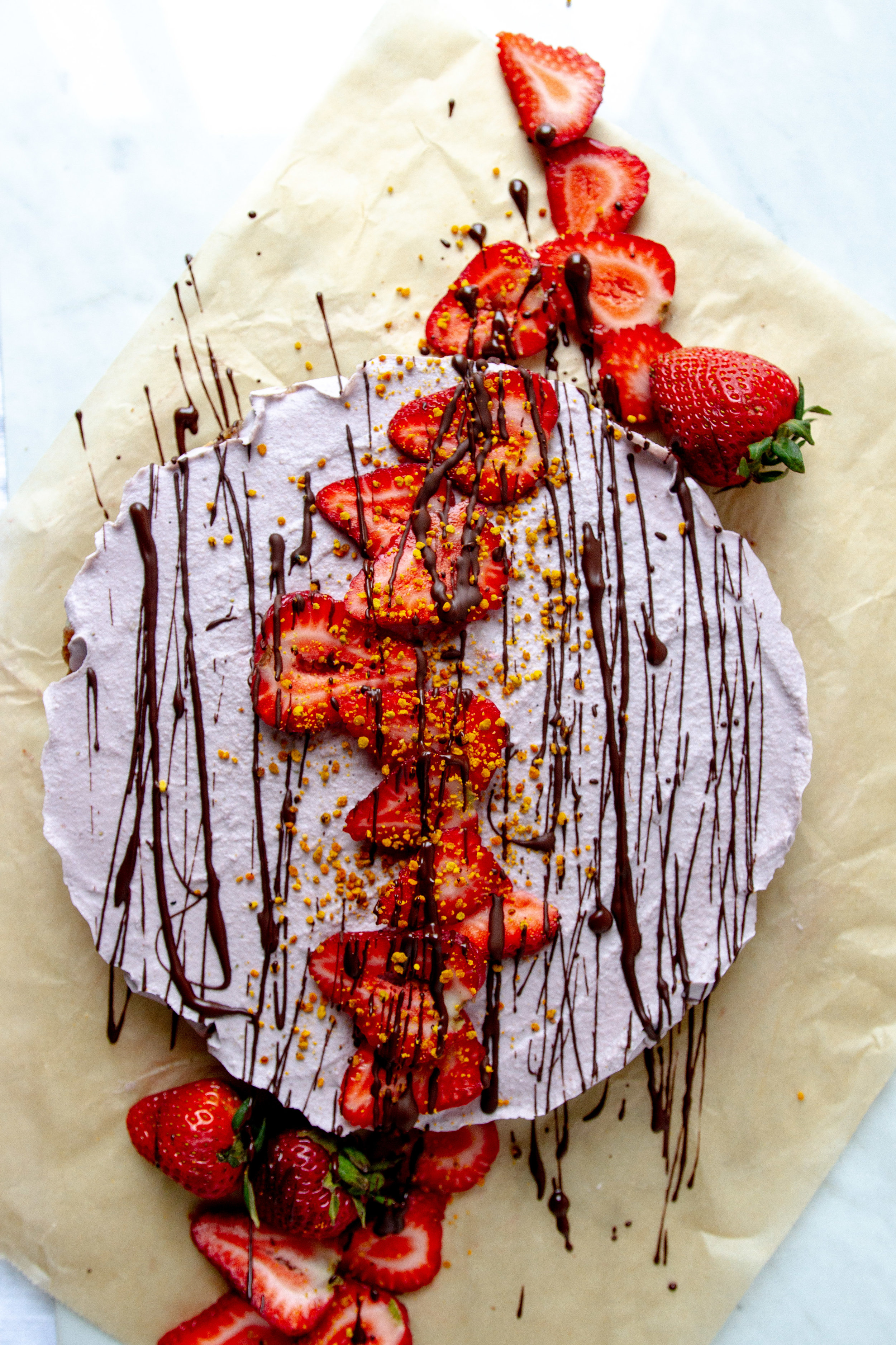 Raw Paleo Strawberry Cheesecake 