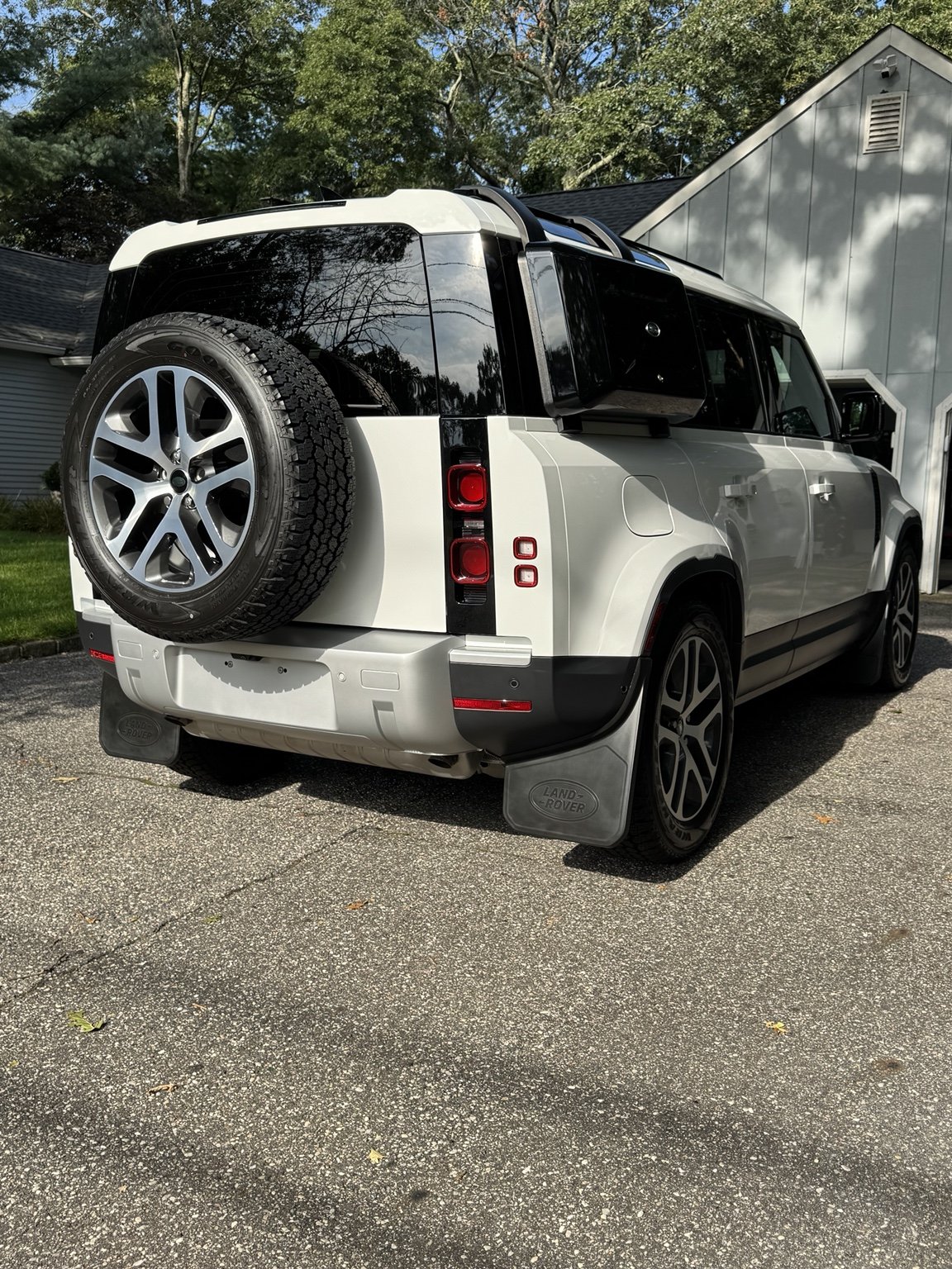 Land Rover Defender refined and protected by 3LB, featuring paint correction, exterior details, wheels, engine compartment, interior, and finished vehicle details.