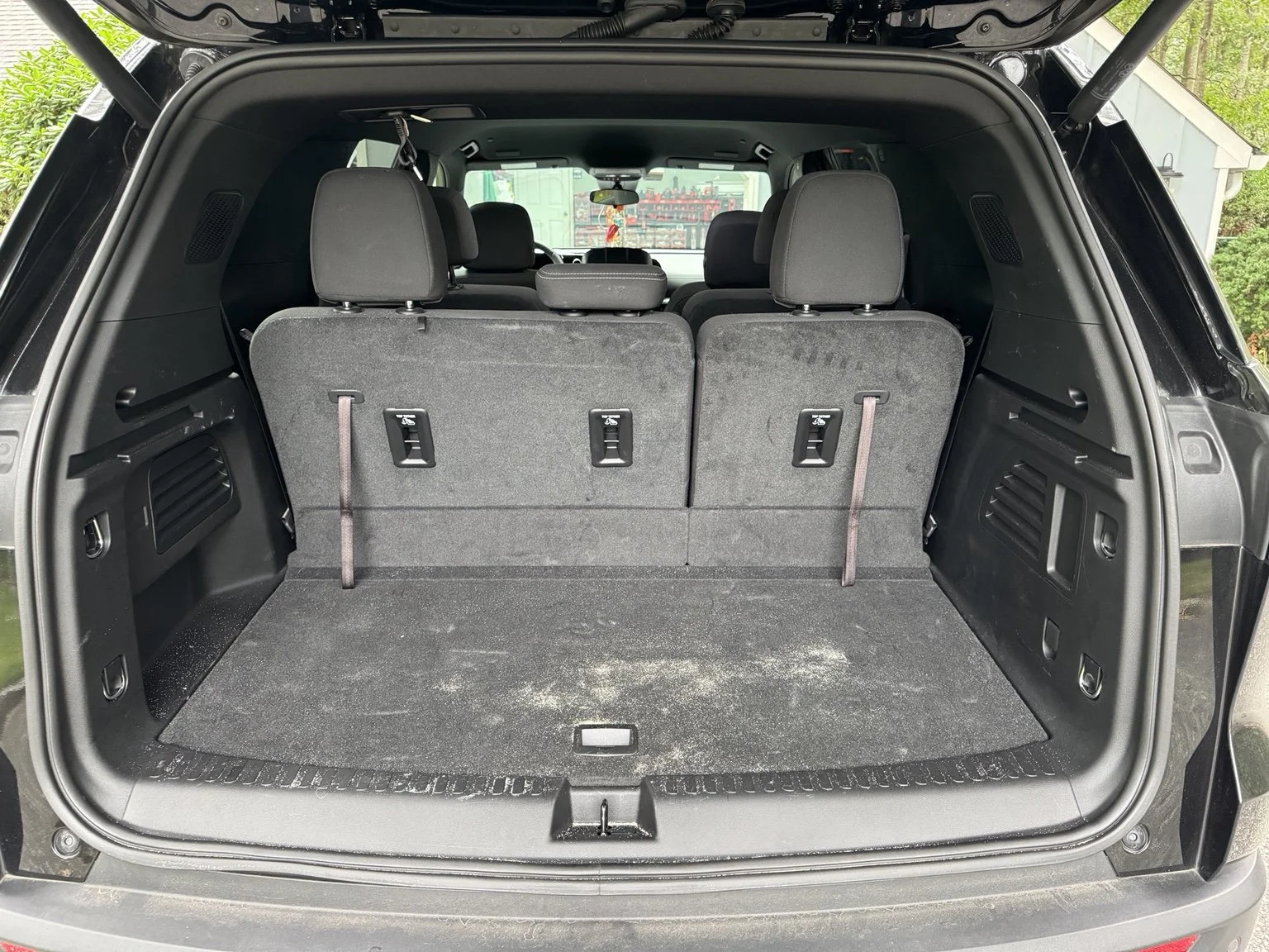 Chevrolet Traverse refined by 3LB, featuring exterior, interior, cargo area, wheel, and finished vehicle details.