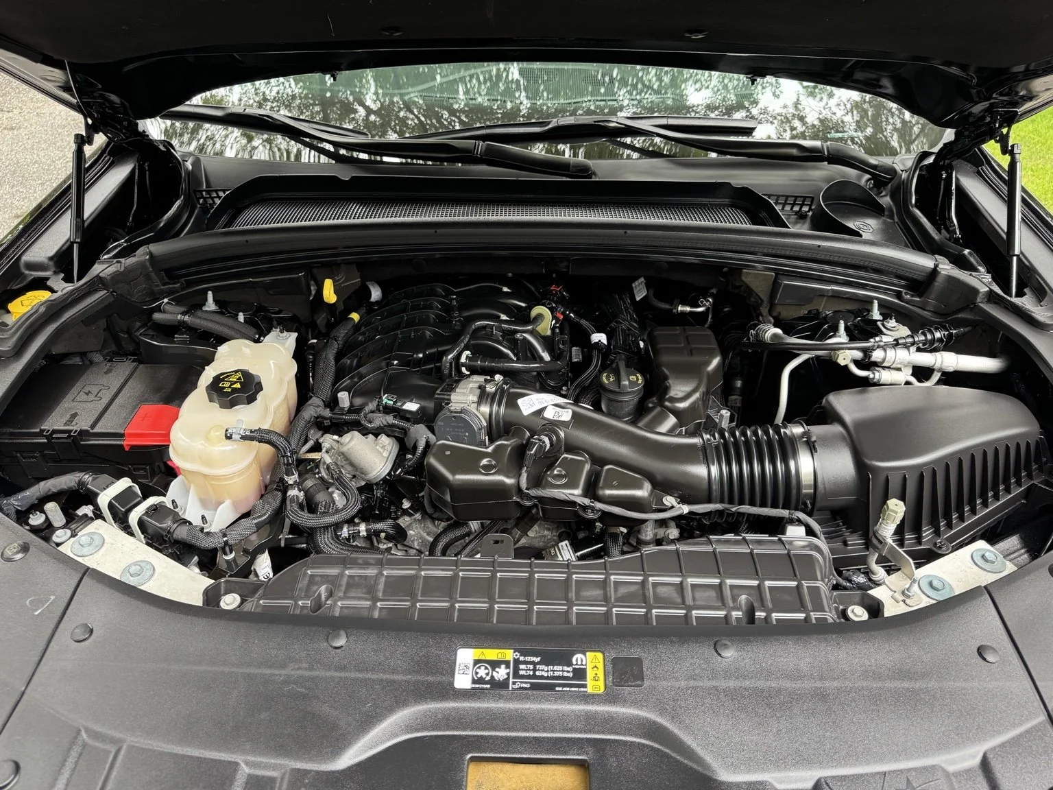 Jeep Grand Cherokee refined by 3LB, featuring exterior, interior, wheel, engine compartment, and finished vehicle details.