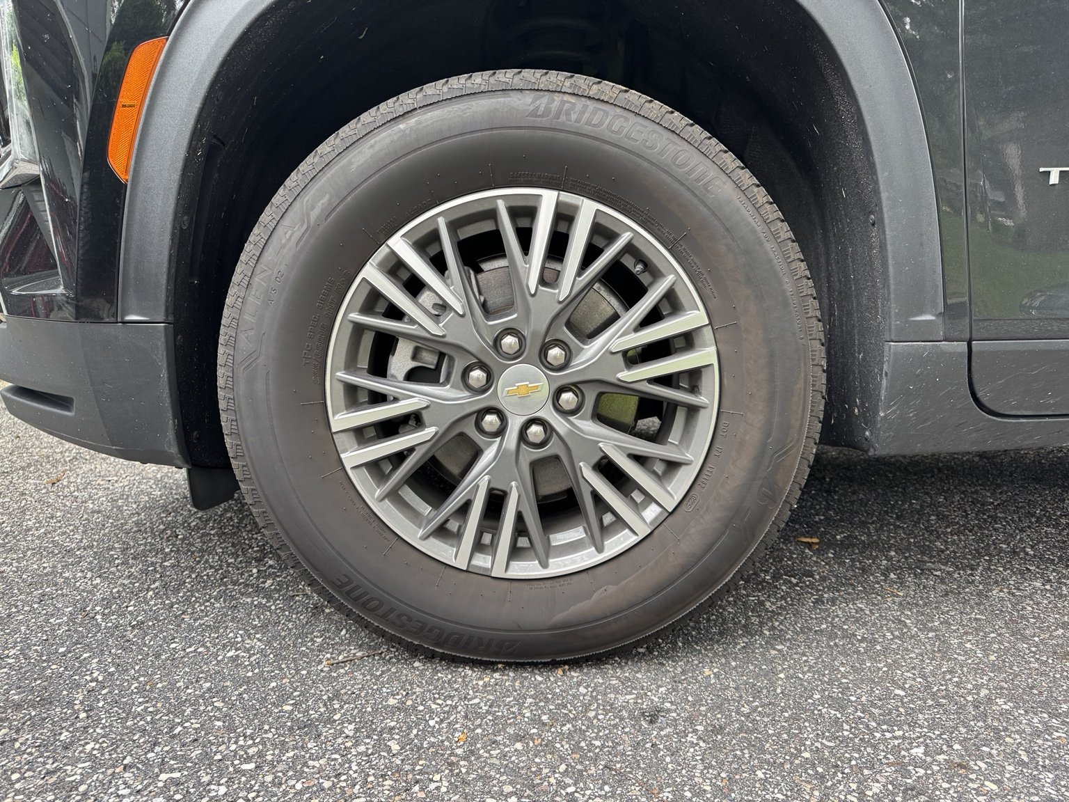 Chevrolet Traverse refined by 3LB, featuring exterior, interior, cargo area, wheel, and finished vehicle details.
