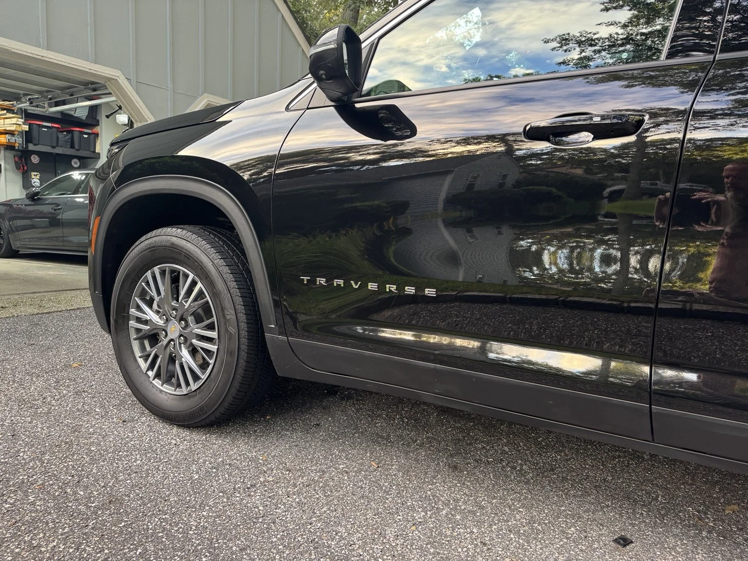 Chevrolet Traverse refined by 3LB, featuring exterior, interior, cargo area, wheel, and finished vehicle details.