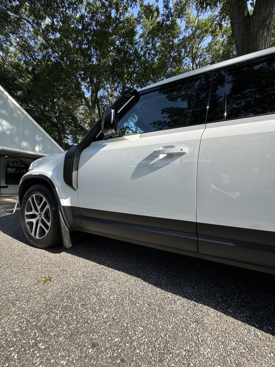 Land Rover Defender refined and protected by 3LB, featuring paint correction, exterior details, wheels, engine compartment, interior, and finished vehicle details.