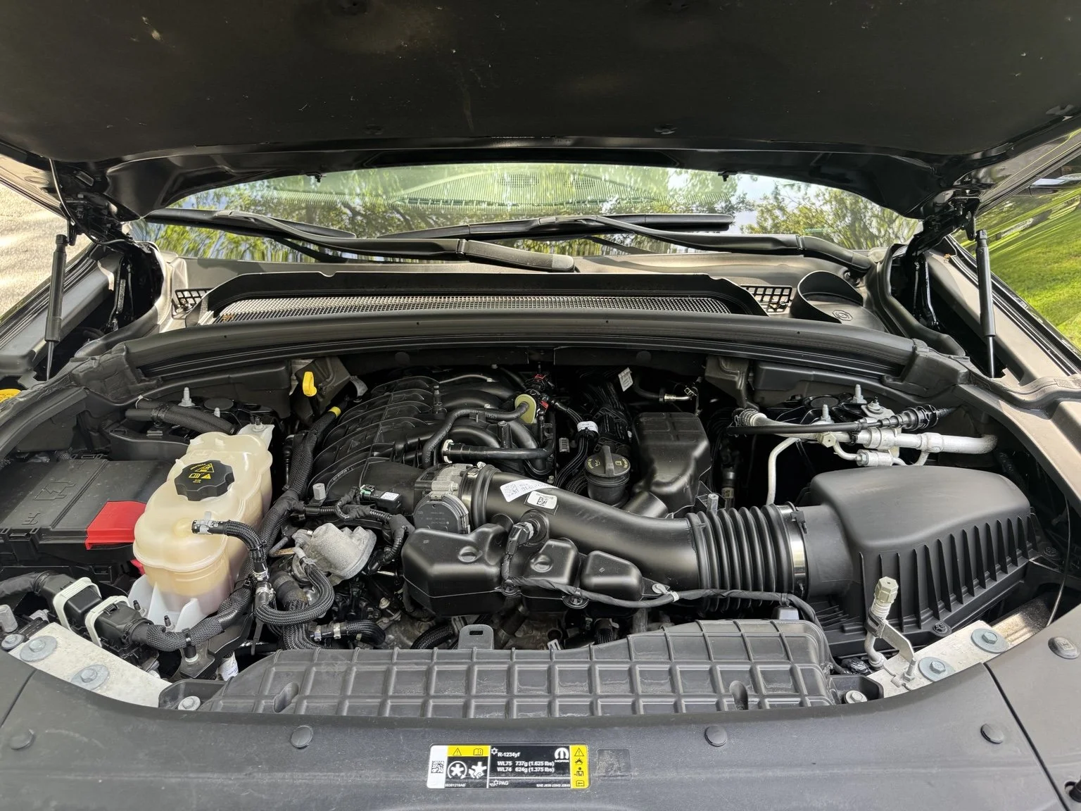 Jeep Grand Cherokee refined by 3LB, featuring exterior, interior, wheel, engine compartment, and finished vehicle details.