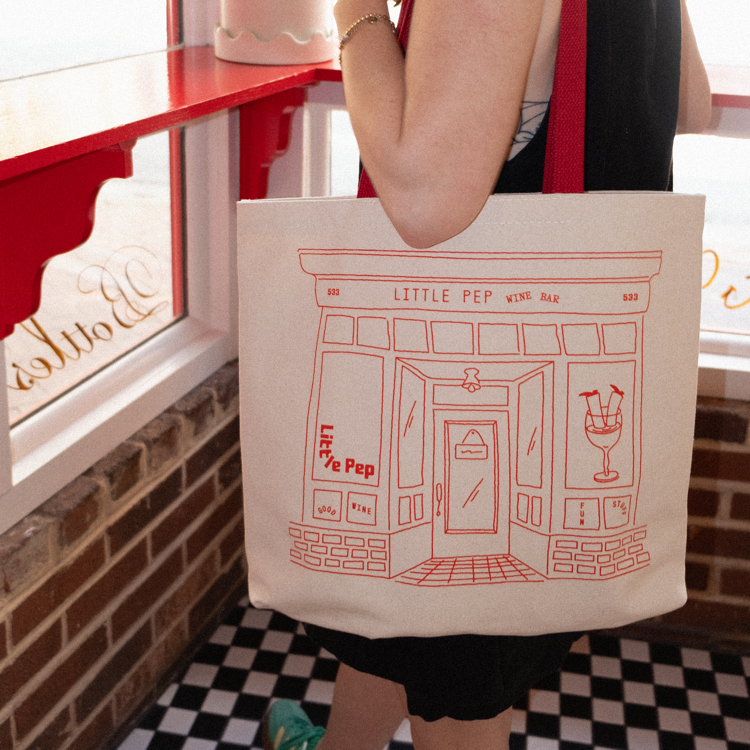 Wine Tote 2.png