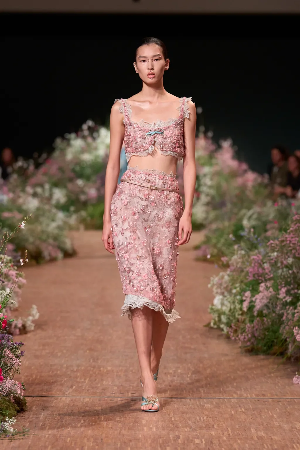 elie-saab-ss27-2.webp