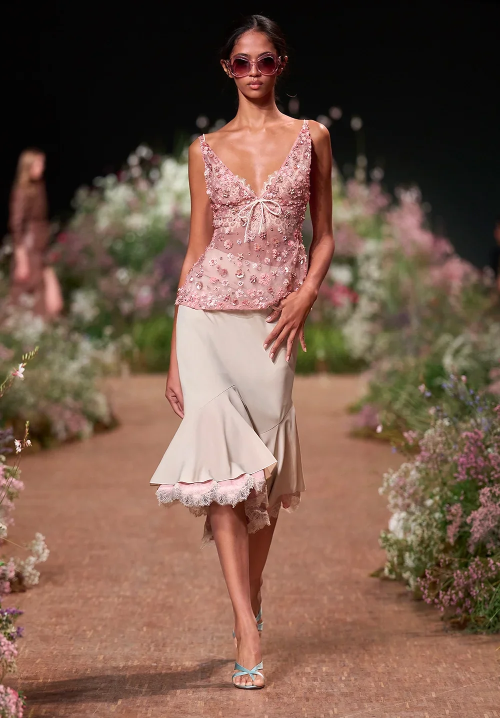 elie-saab-ss27-6.webp