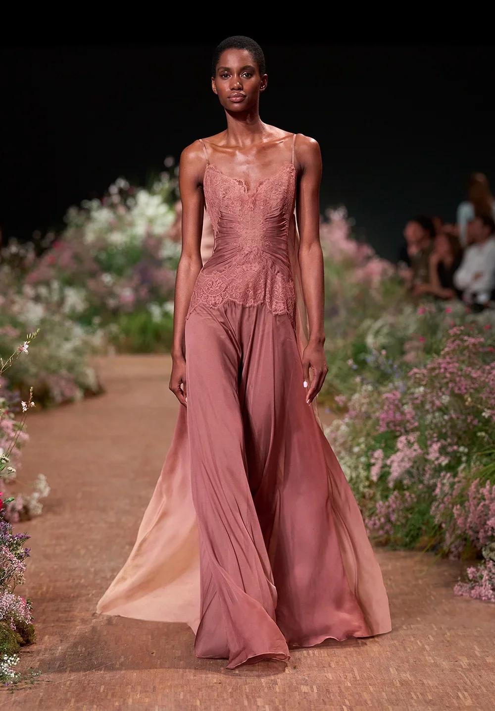 elie-saab-ss27-12.webp