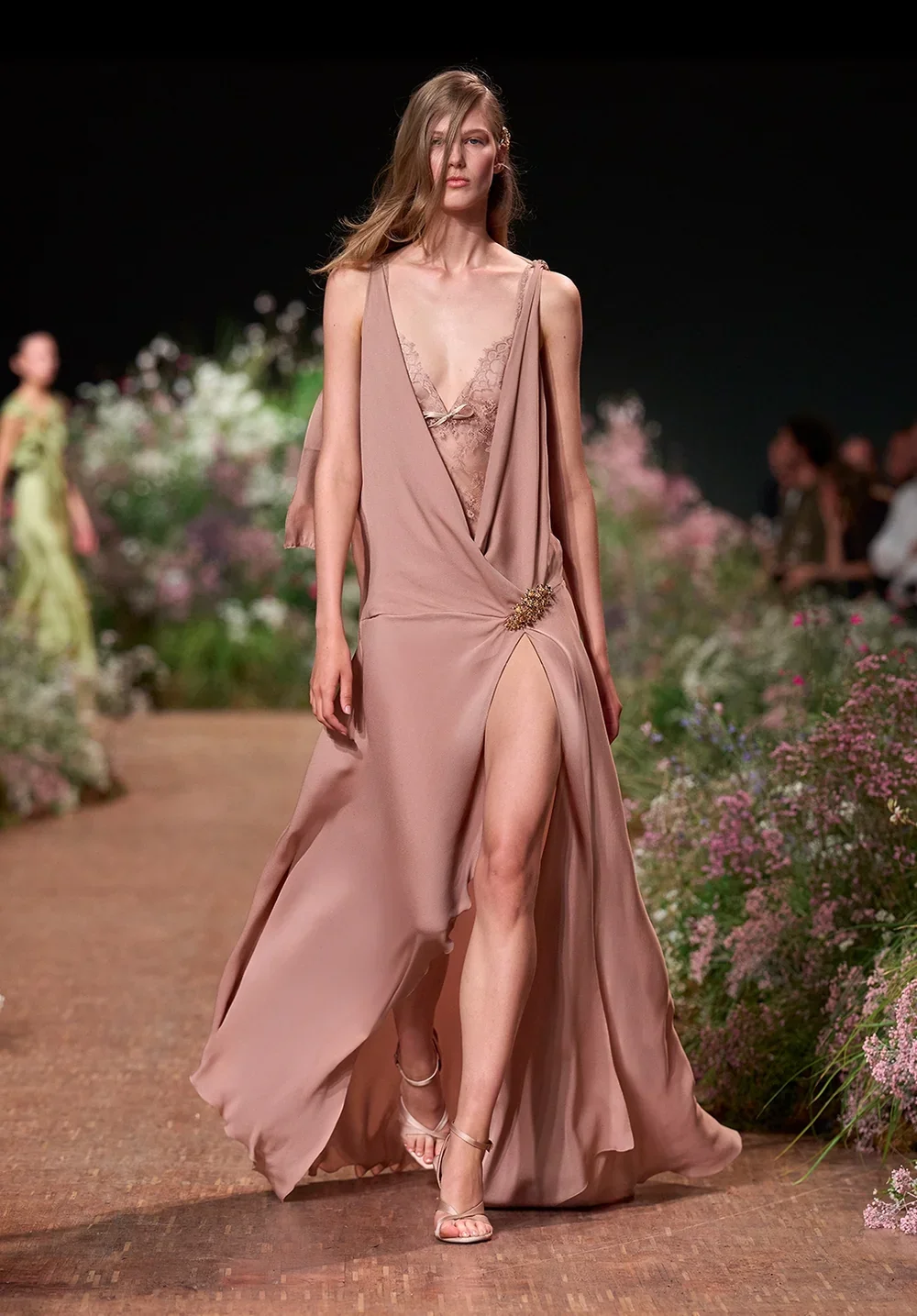 elie-saab-ss27-13.webp