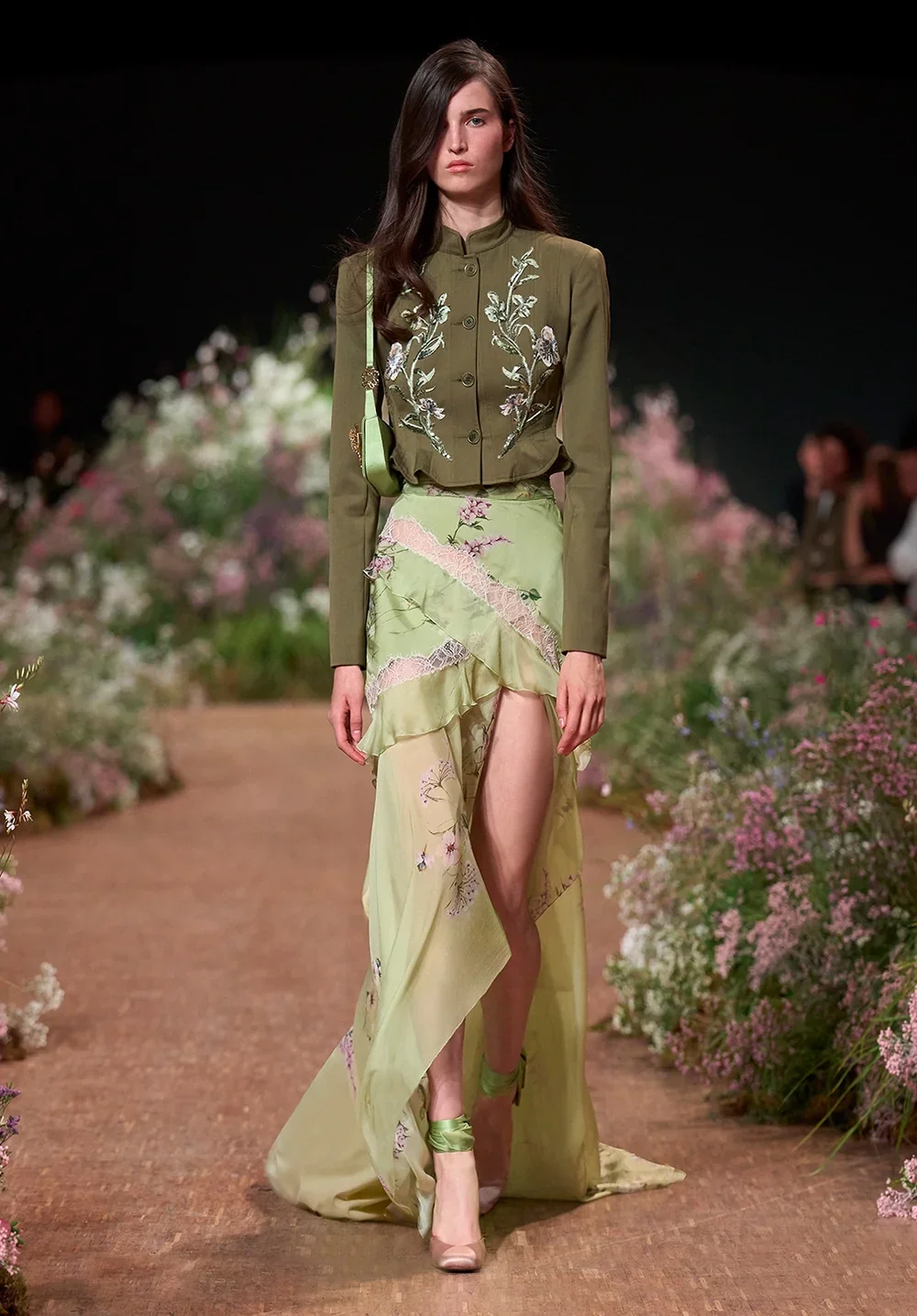 elie-saab-ss27-16.webp