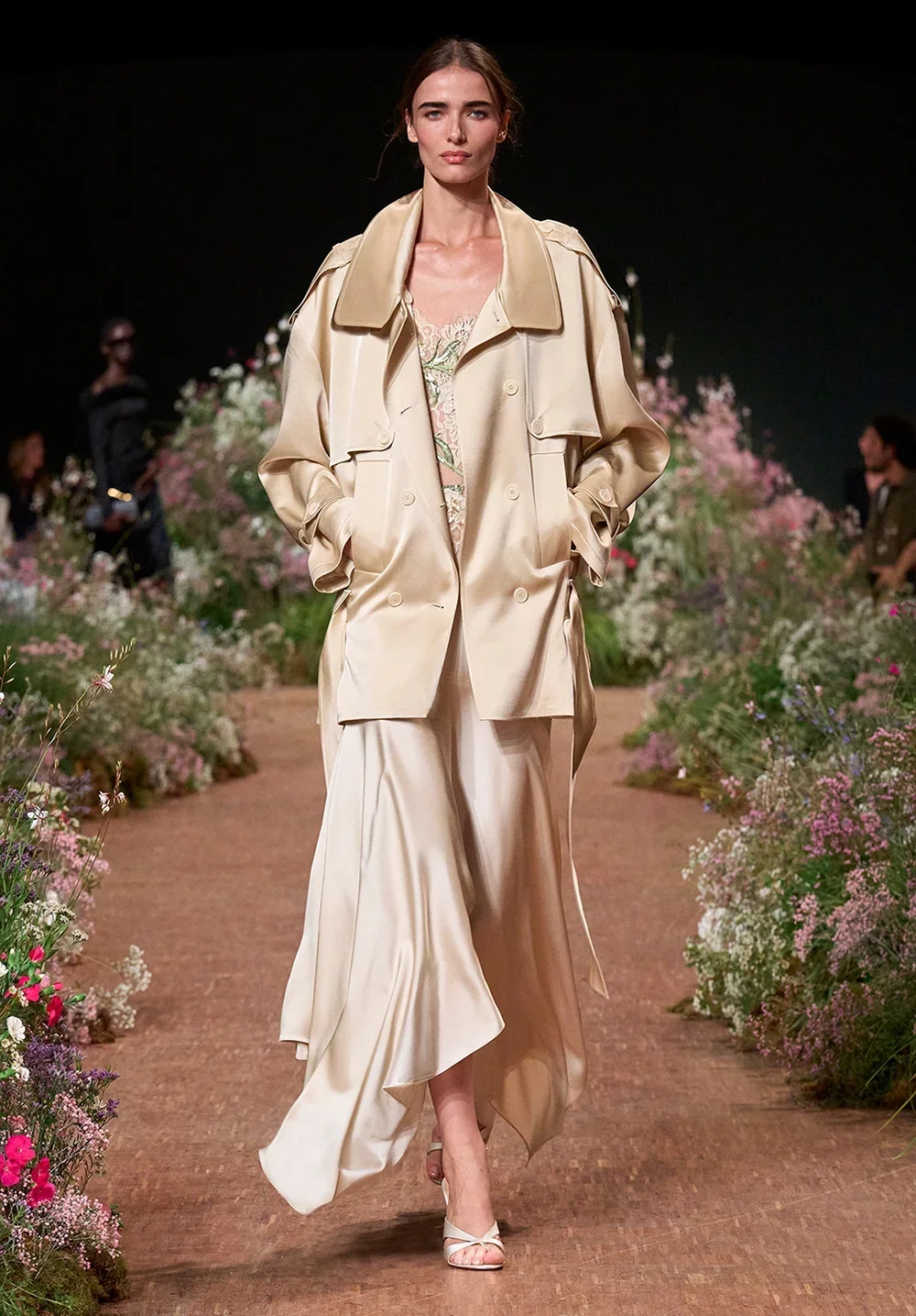 elie-saab-ss27-21.webp